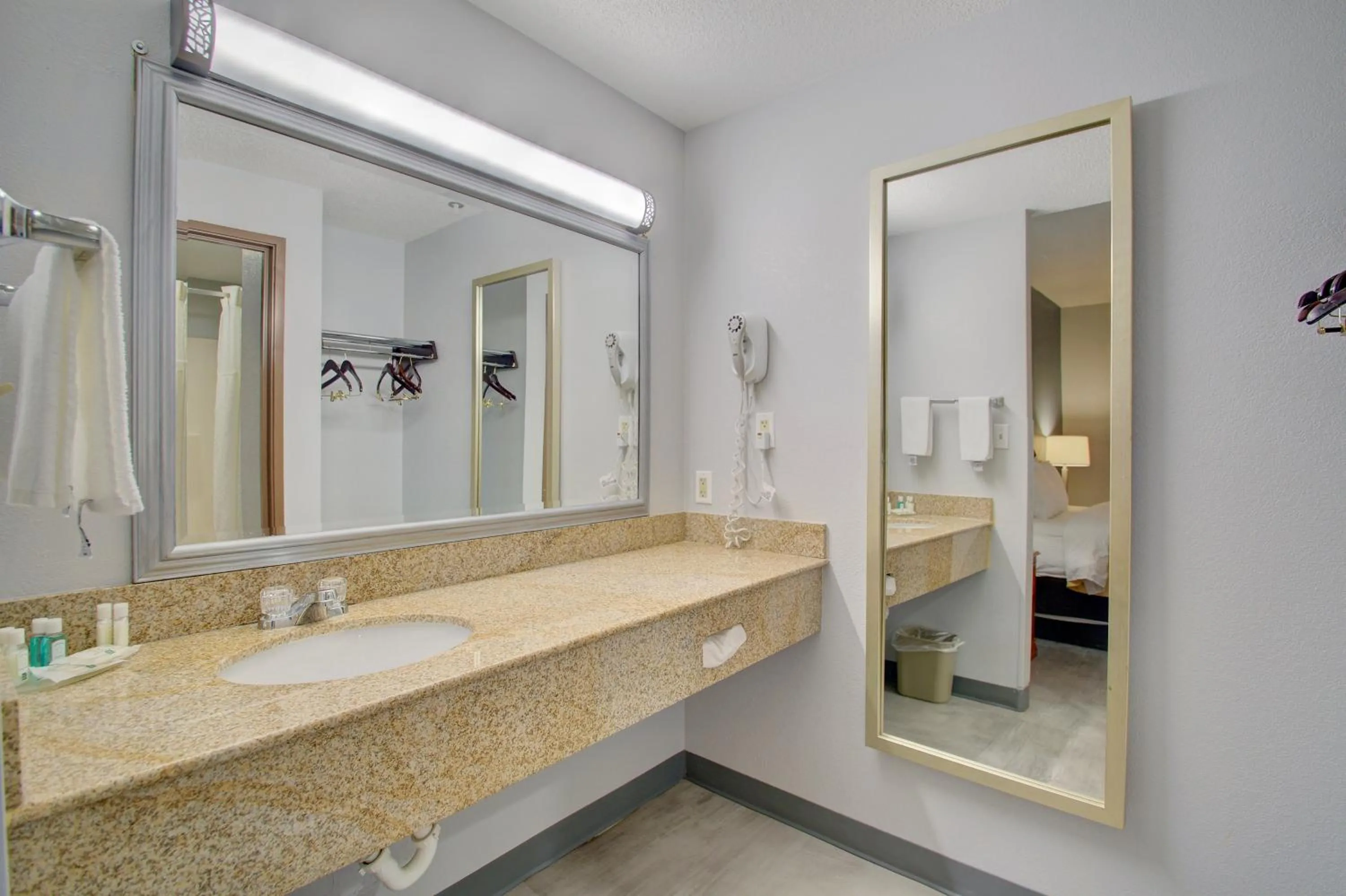 Bathroom in Quality Inn & Suites CVG Airport
