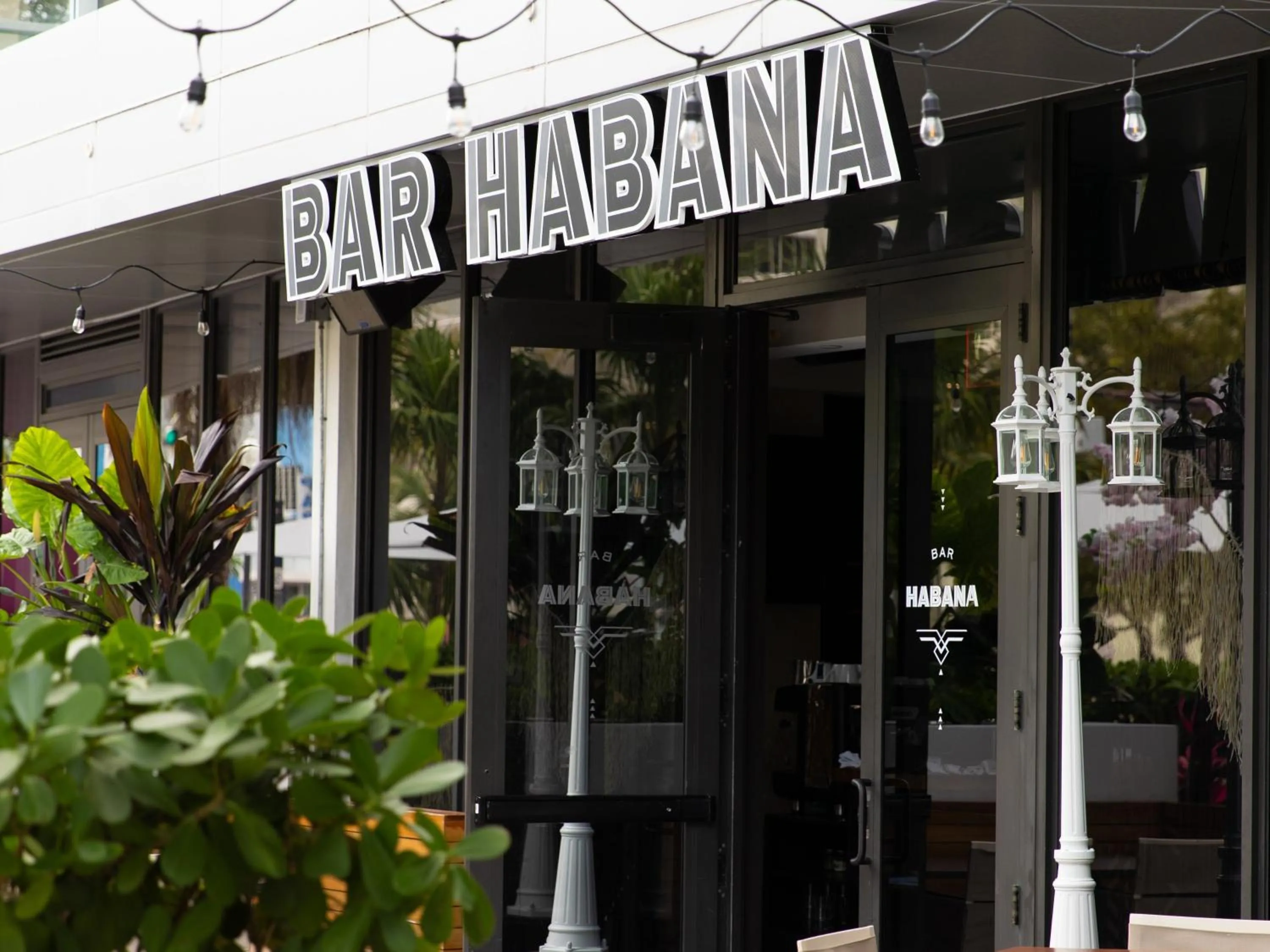 Restaurant/places to eat in Kimpton Angler’s Hotel South Beach by IHG