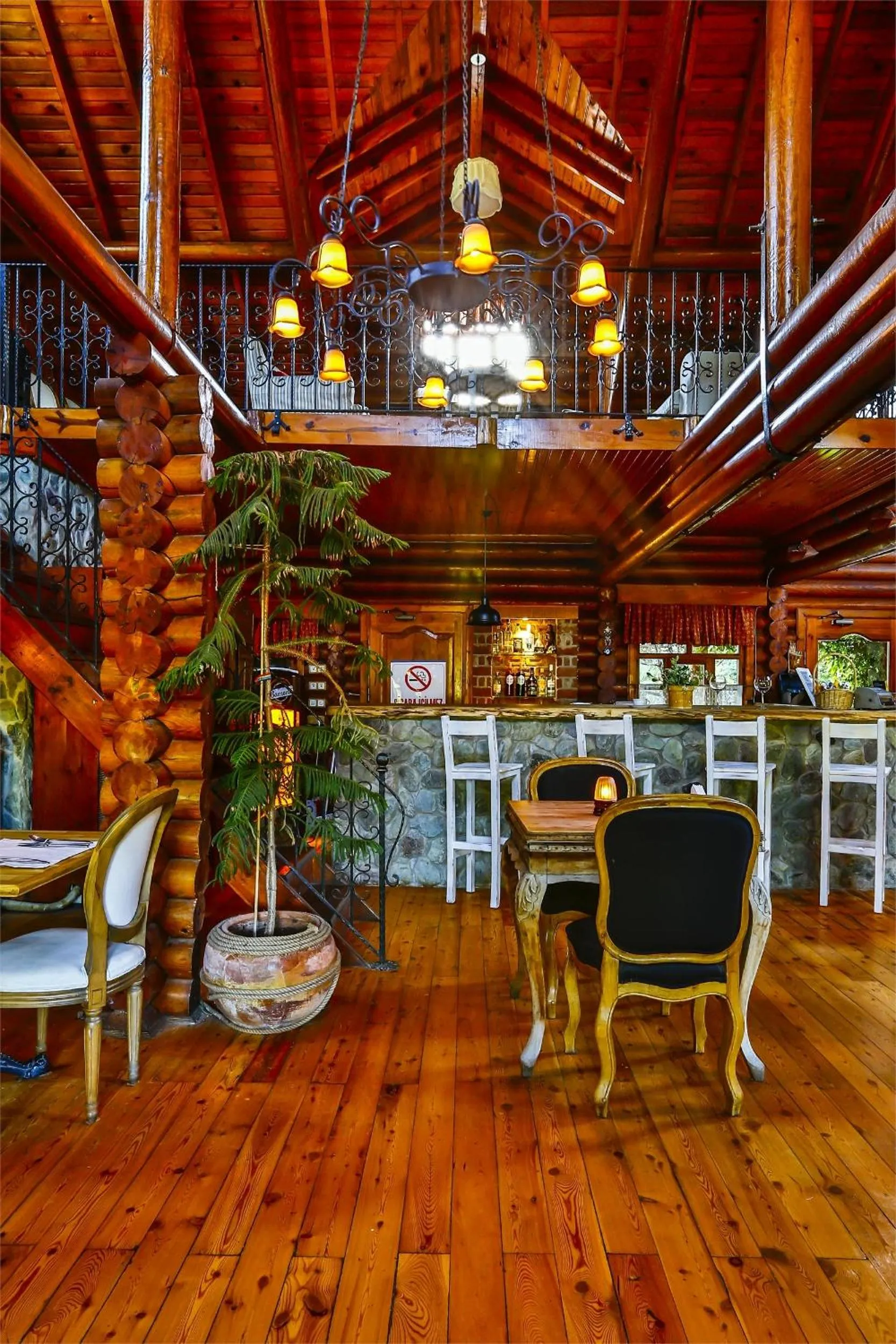 Restaurant/places to eat in Tranquilla River Lodge