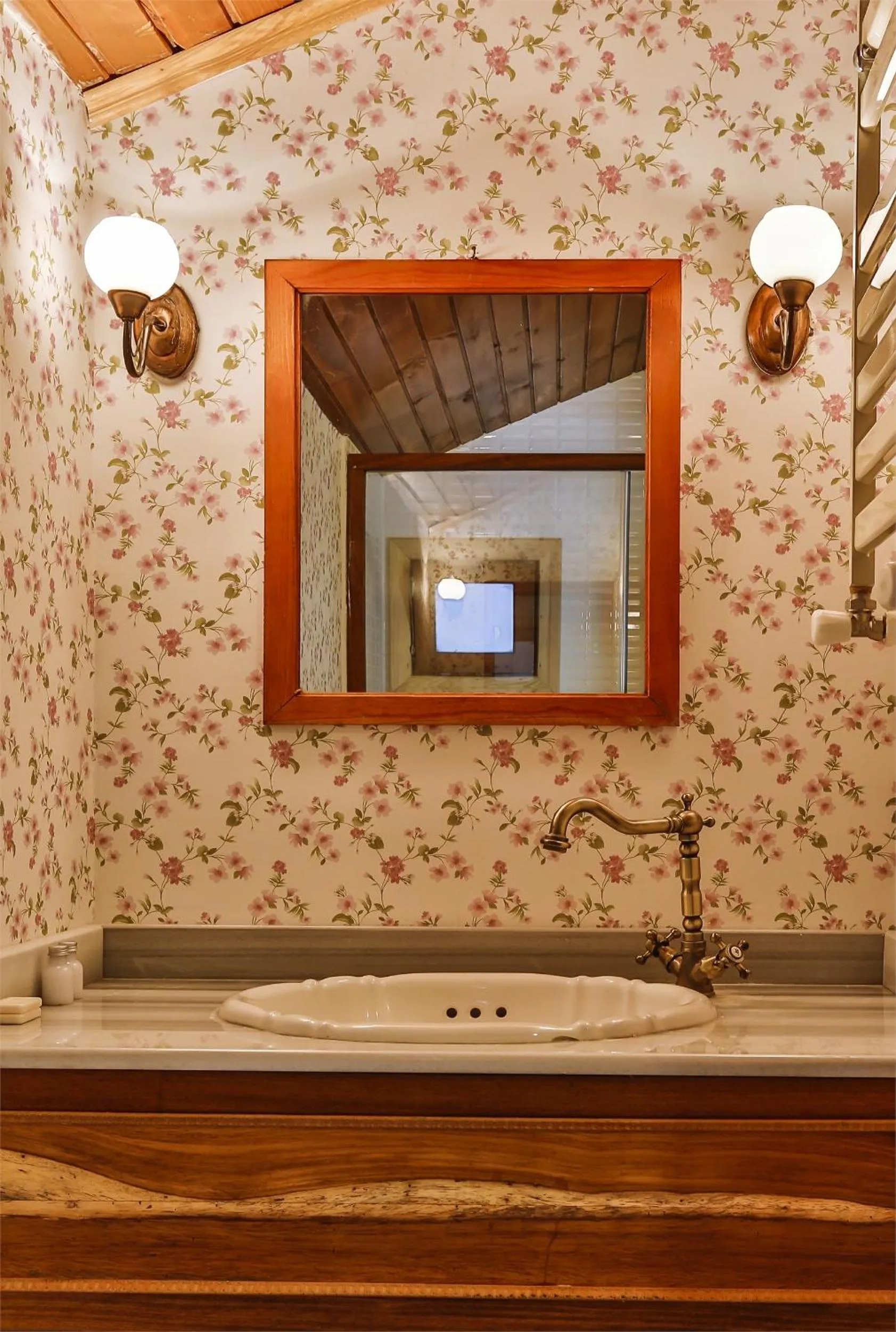 Bathroom in Tranquilla River Lodge
