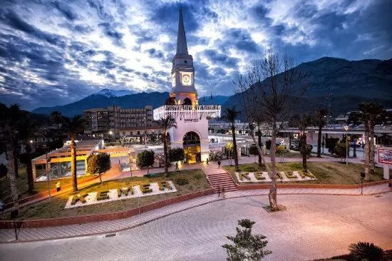 Castello Hotel & Aparts