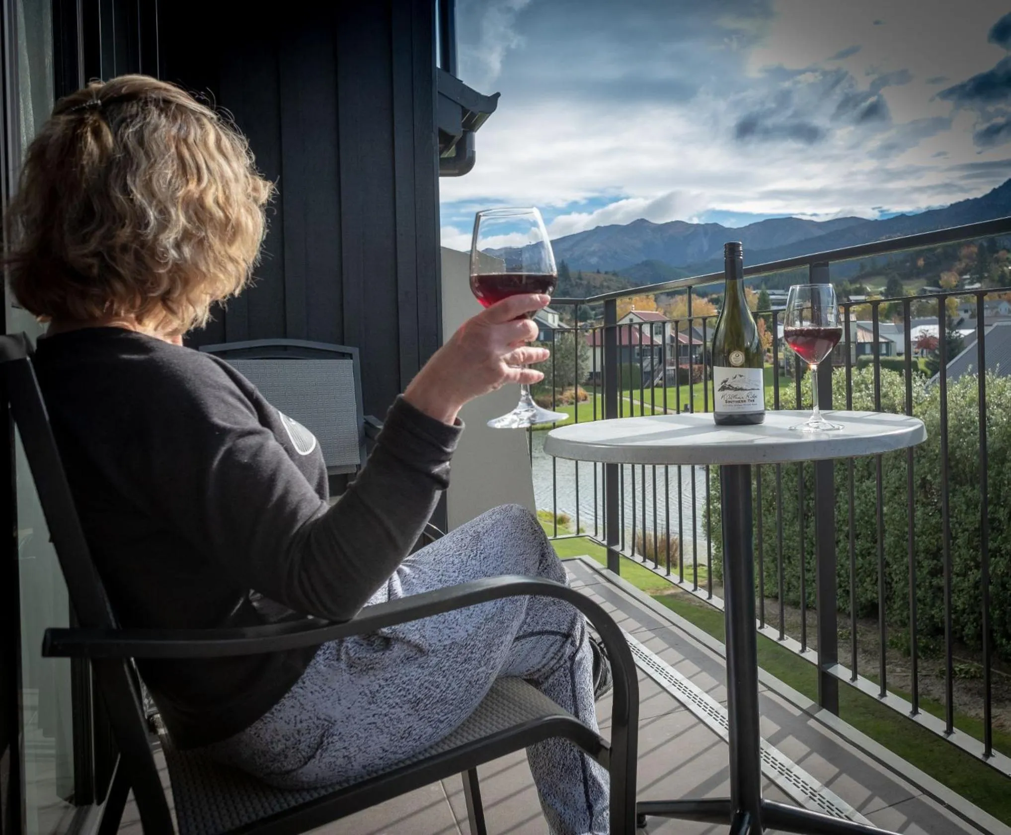 Balcony/Terrace in Village Lake Luxury Apartments