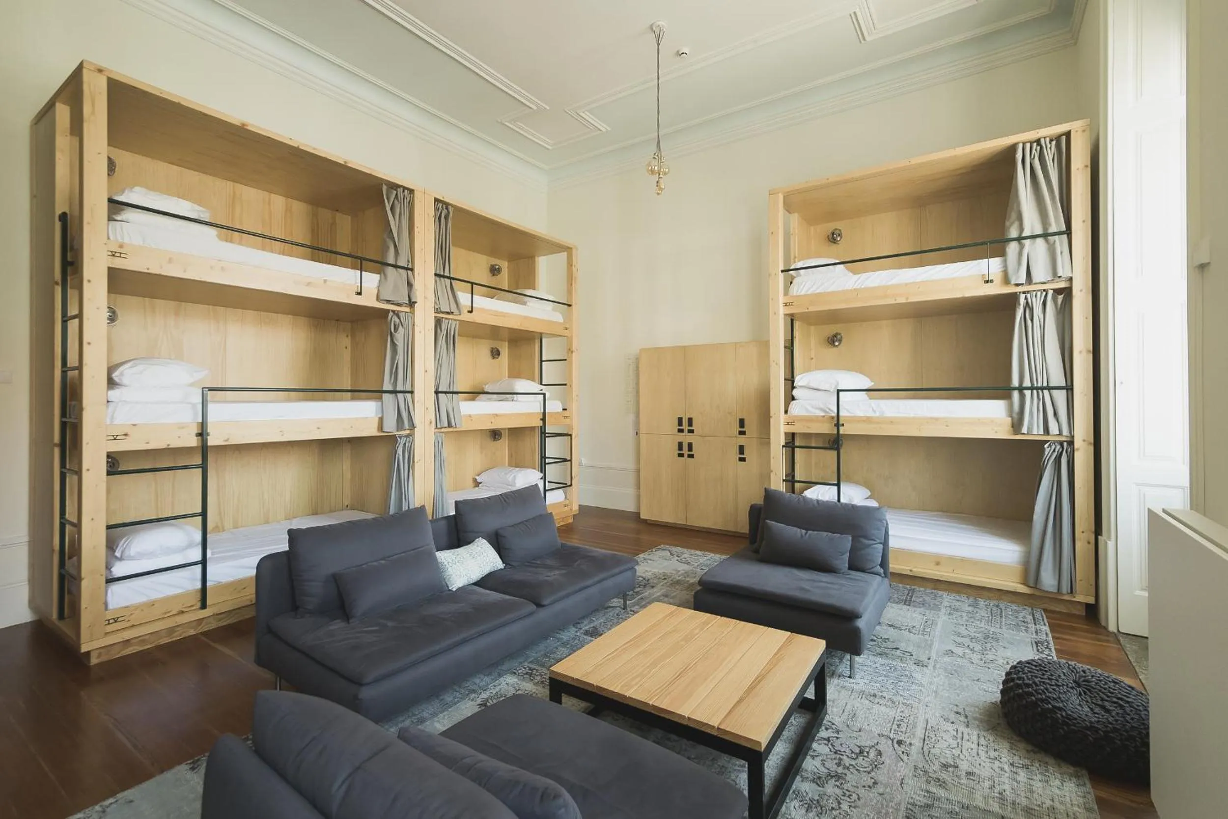 bunk bed, Bed in The Passenger Hostel