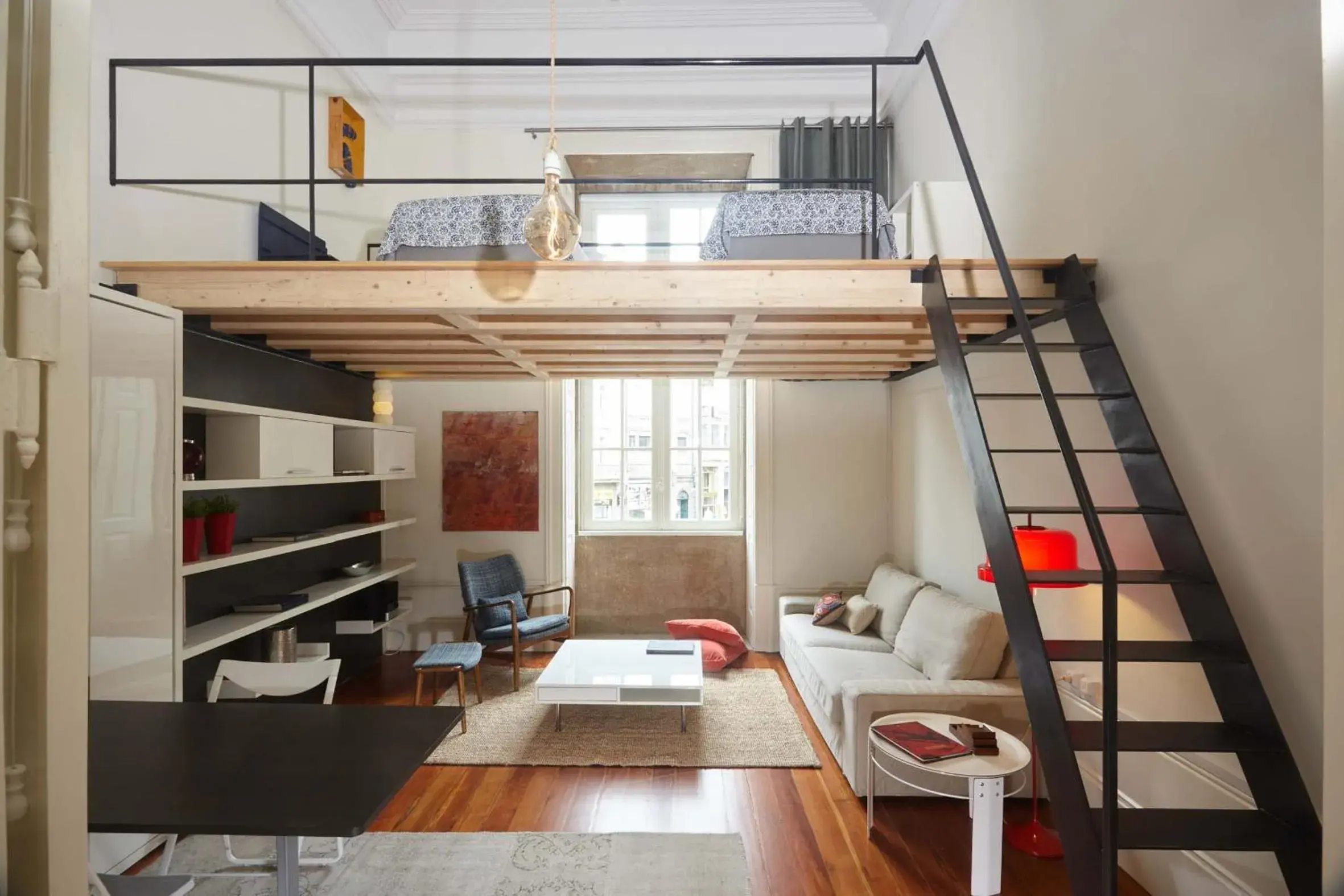 Twin Room with Shared Bathroom in The Passenger Hostel Twin Room with Shared Bathroom in The Passenger Hostel