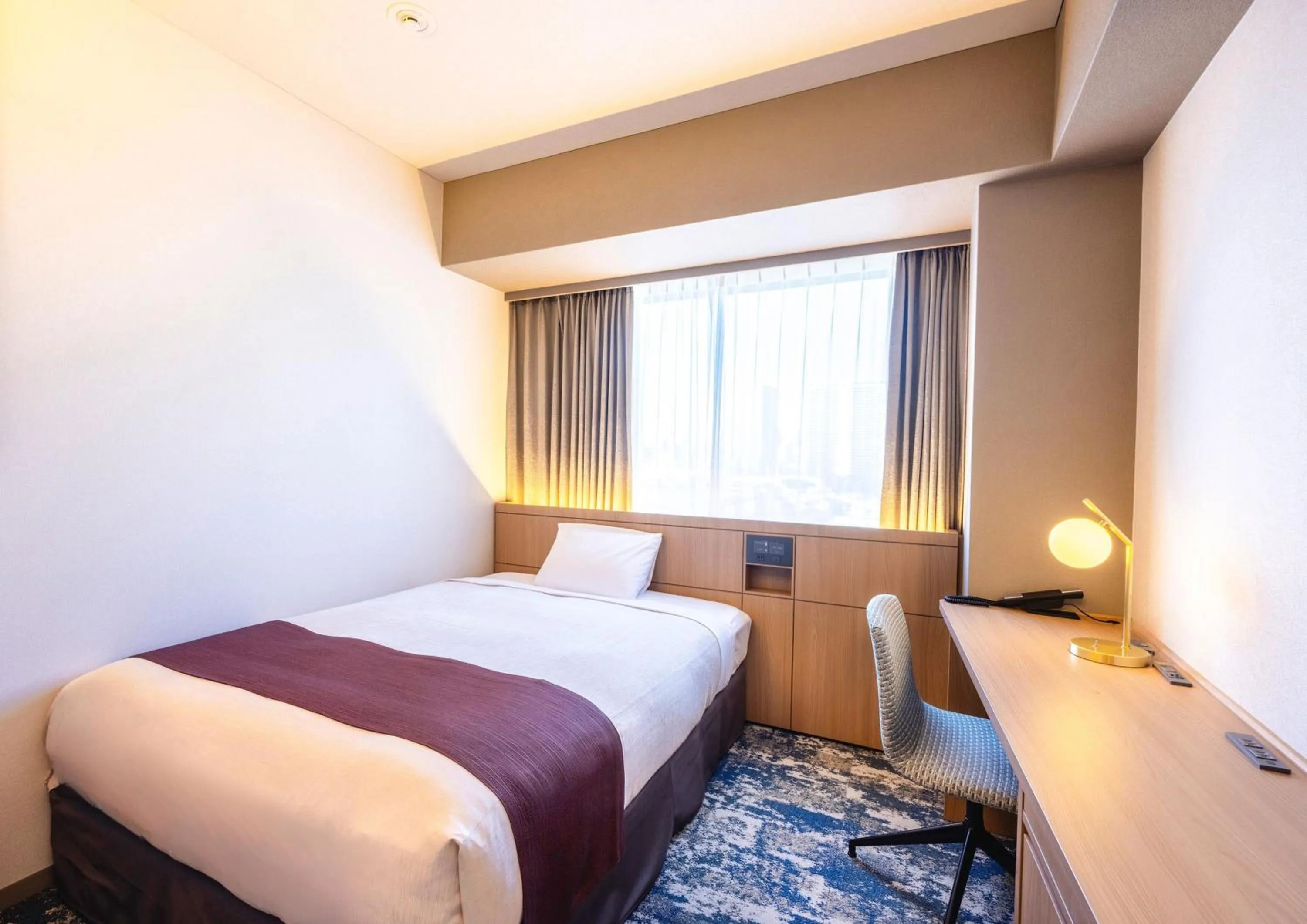 Bed in Tokyo Bay Ariake Washington Hotel