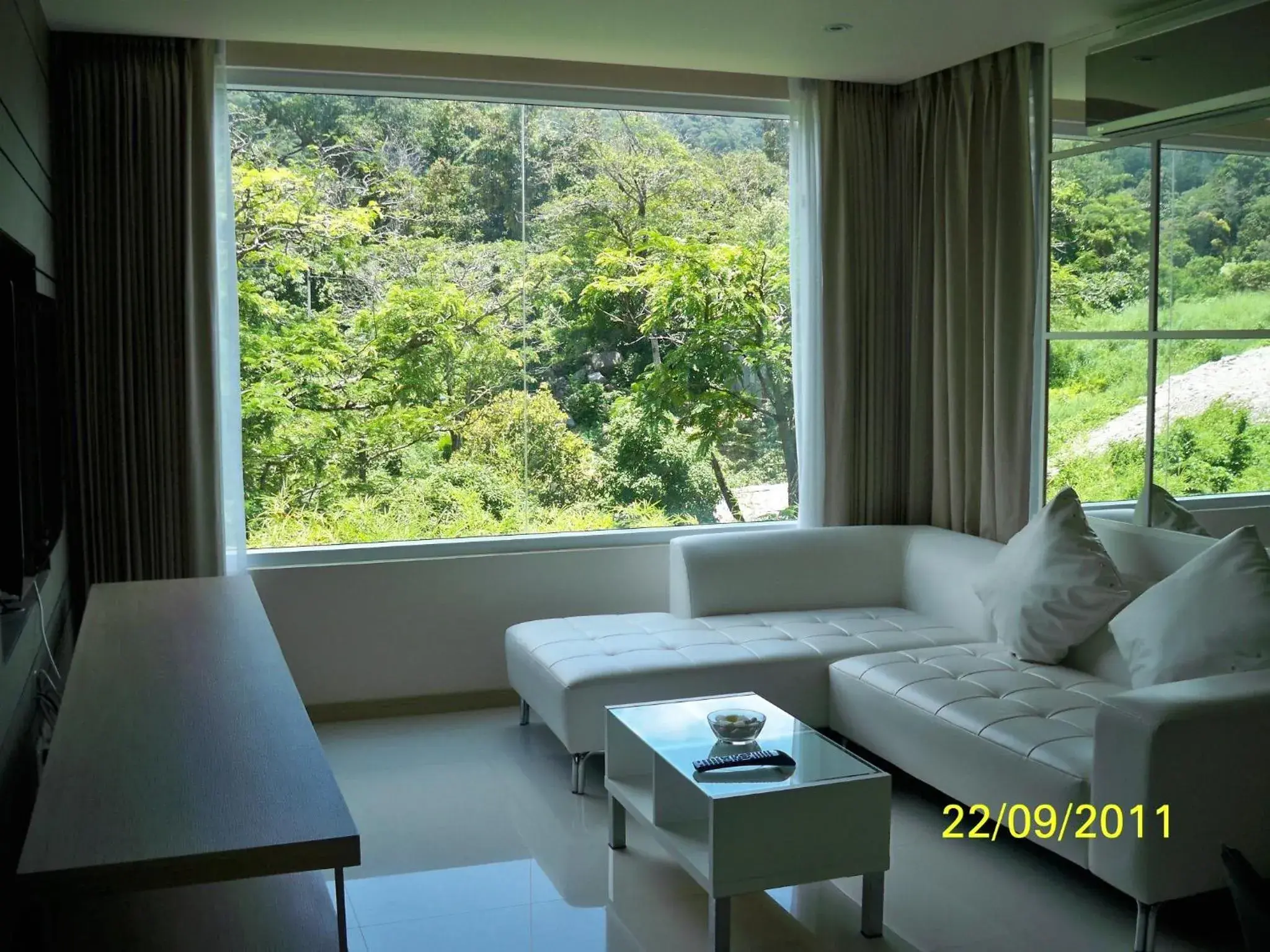 One-Bedroom Suite in The Baycliff Residences One-Bedroom Suite in The Baycliff Residences