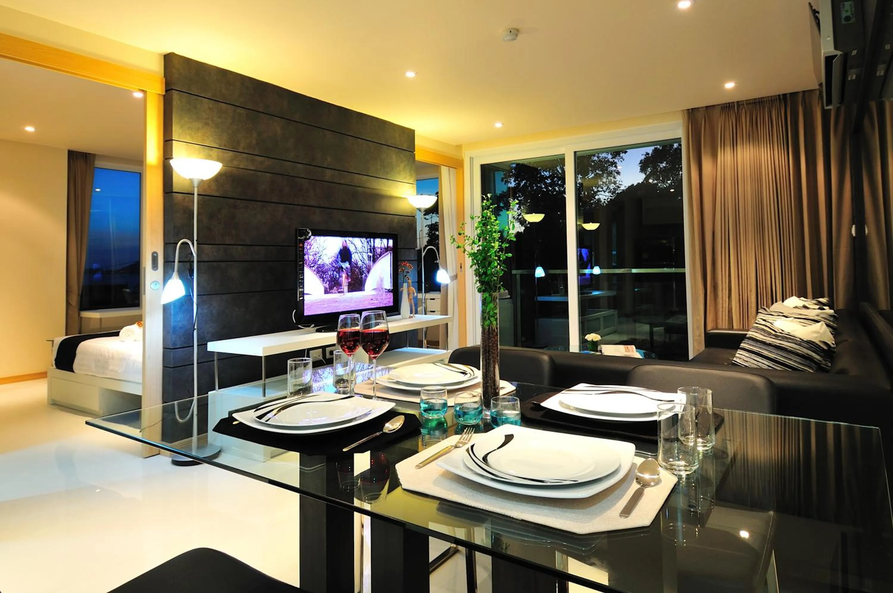 Dining area in The Baycliff Residences