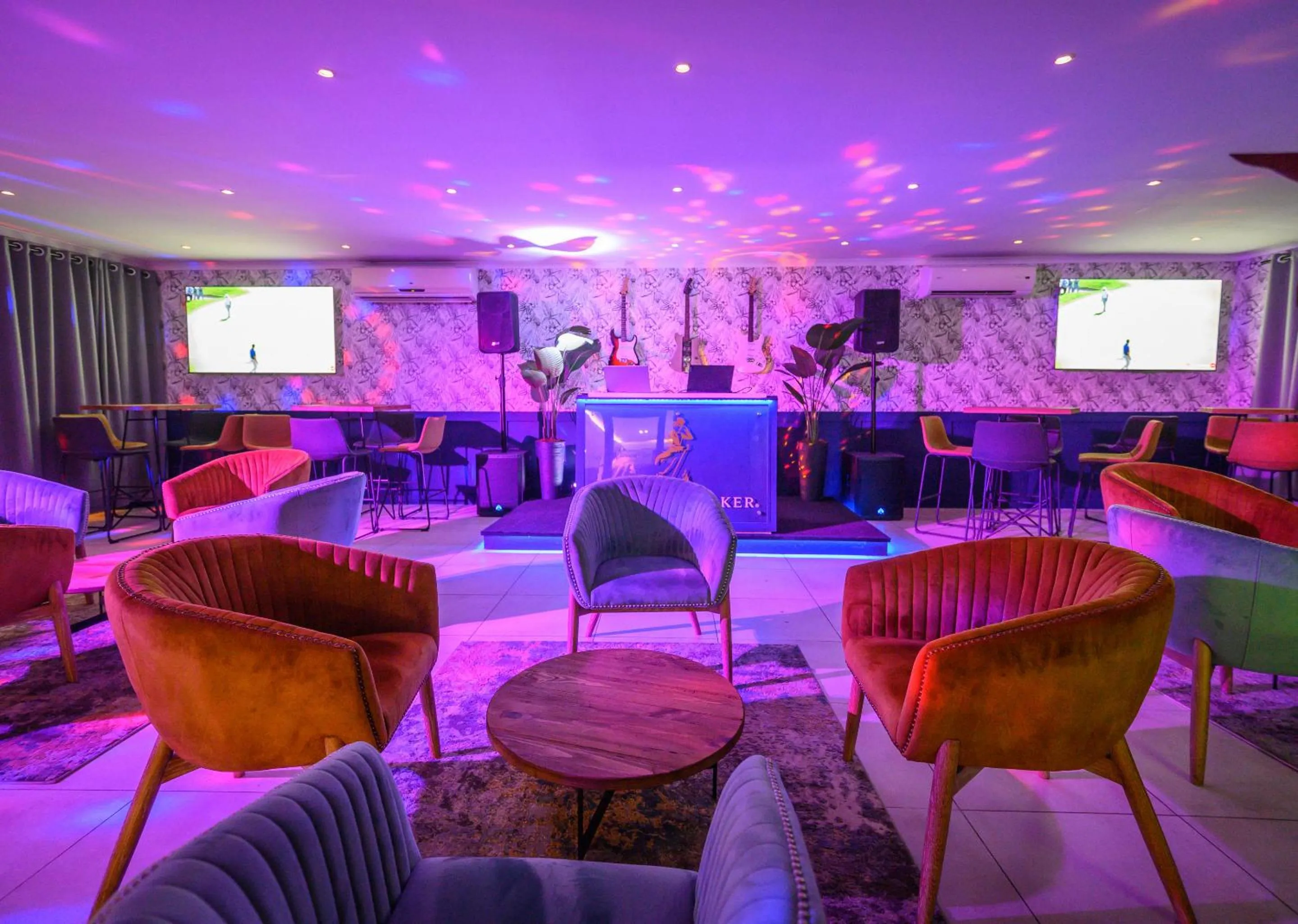 Karaoke in Blue Marlin All-Inclusive Seascape by Dream Resorts