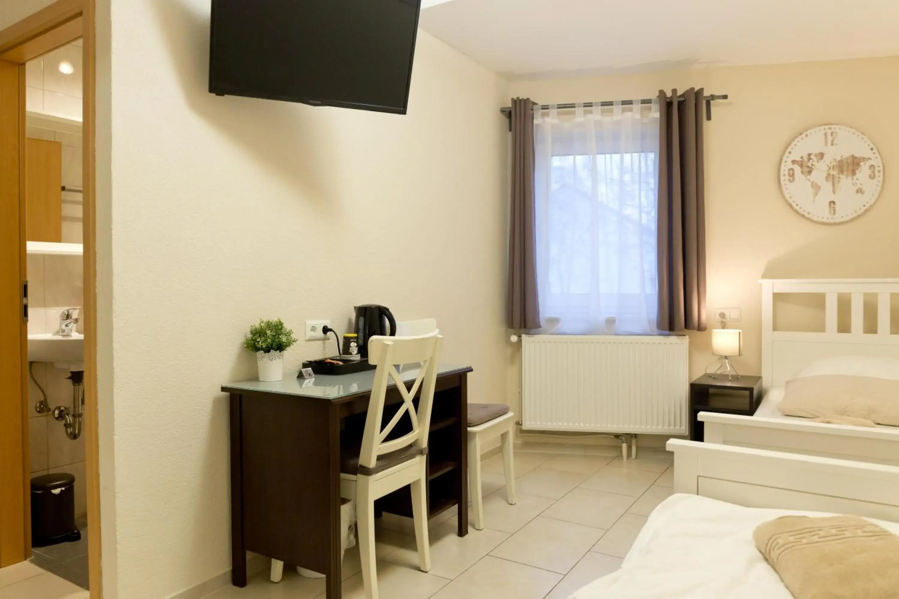 Double or Twin Room in Hotel Frankenthaler Hof Double or Twin Room in Hotel Frankenthaler Hof