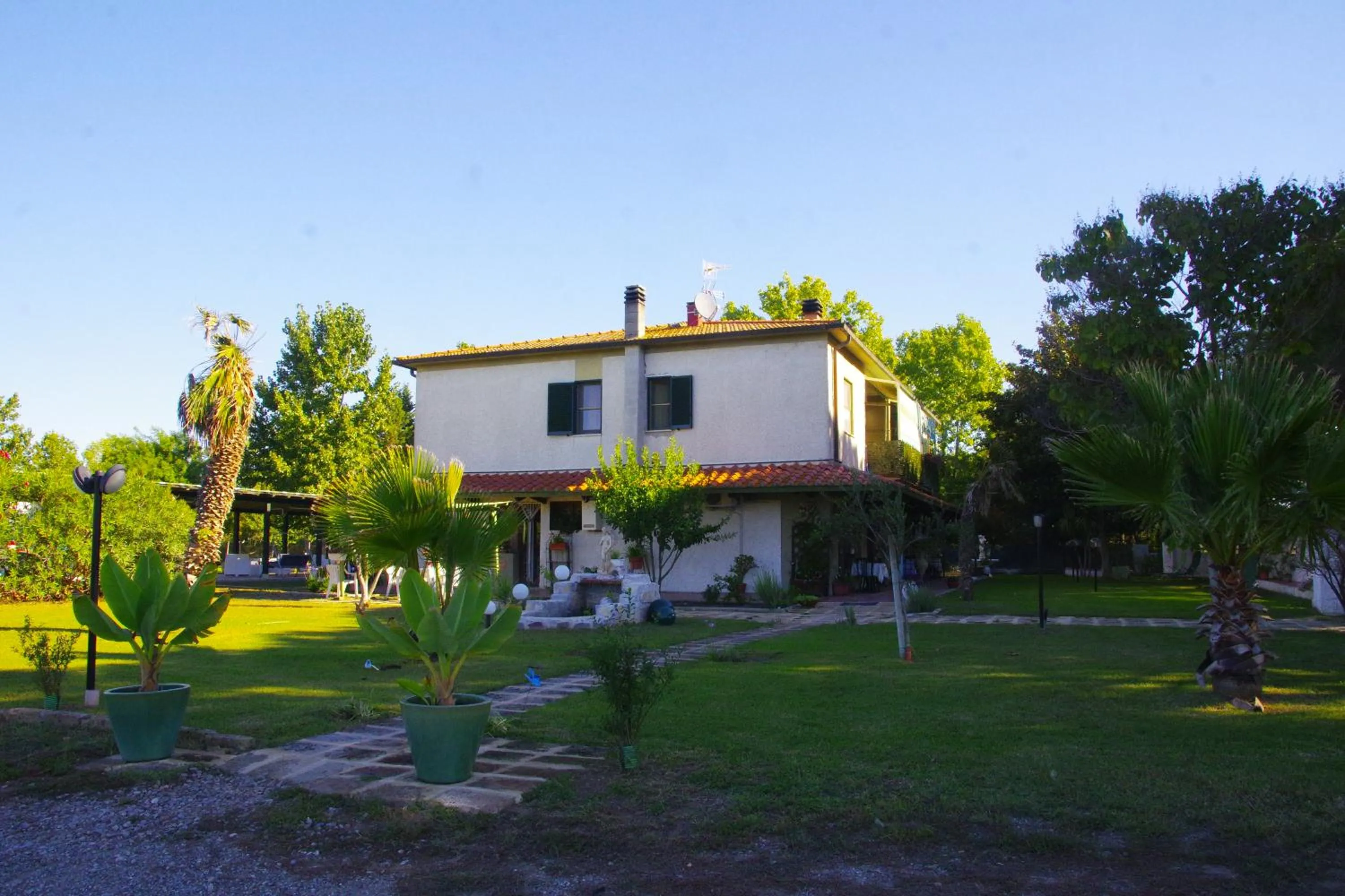 Property building in Villa Isabella