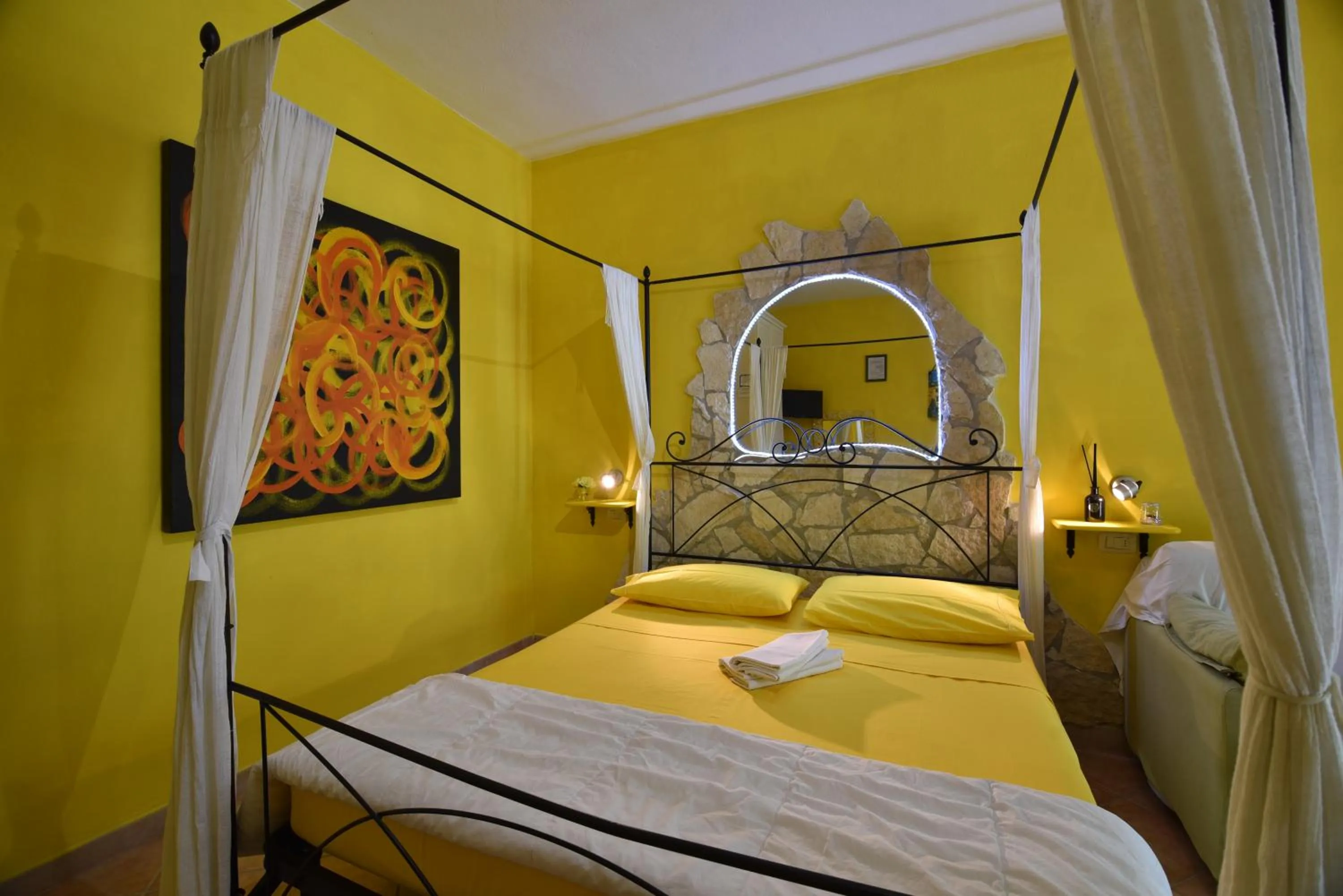Photo of the whole room, Bed in Villa Isabella
