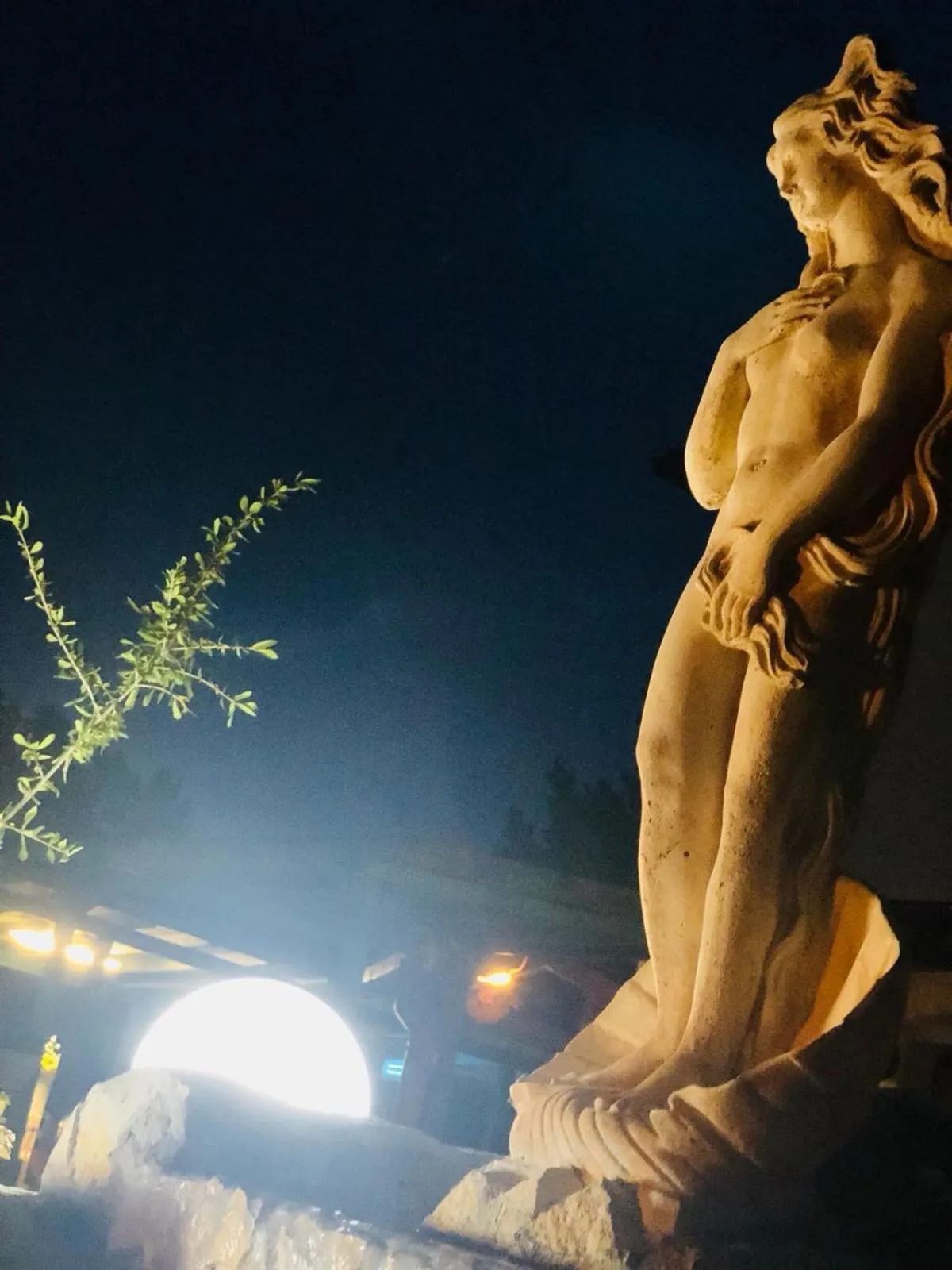 Night in Villa Isabella