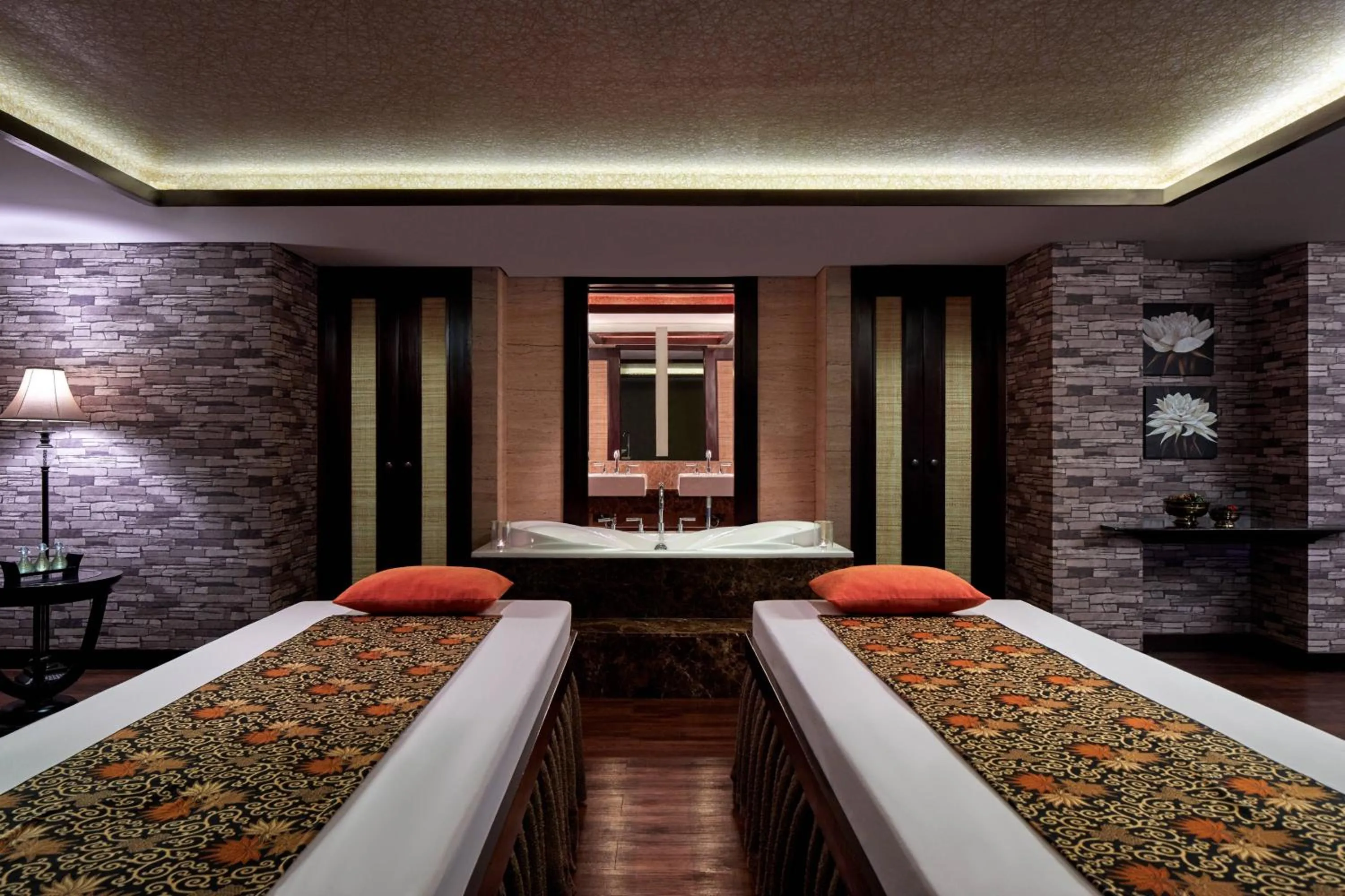 Spa and wellness centre/facilities, Bed in Courtyard by Marriott Bandung Dago