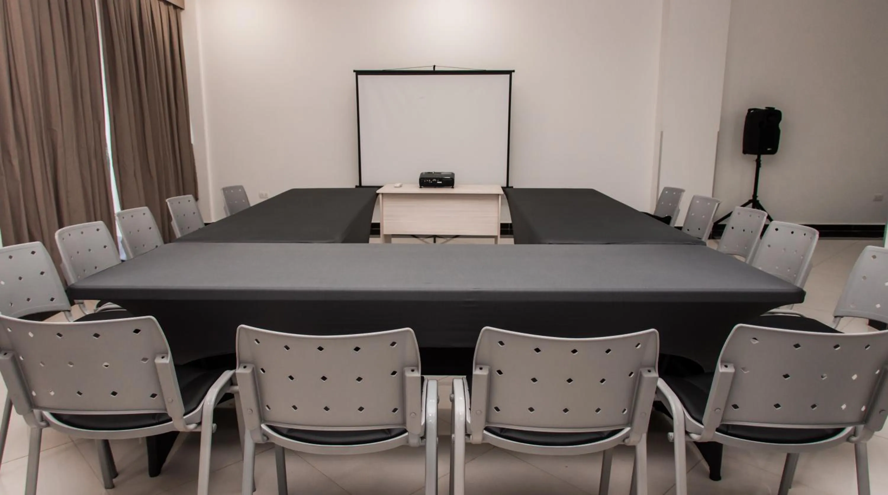 Lounge or bar in Nova Hotel