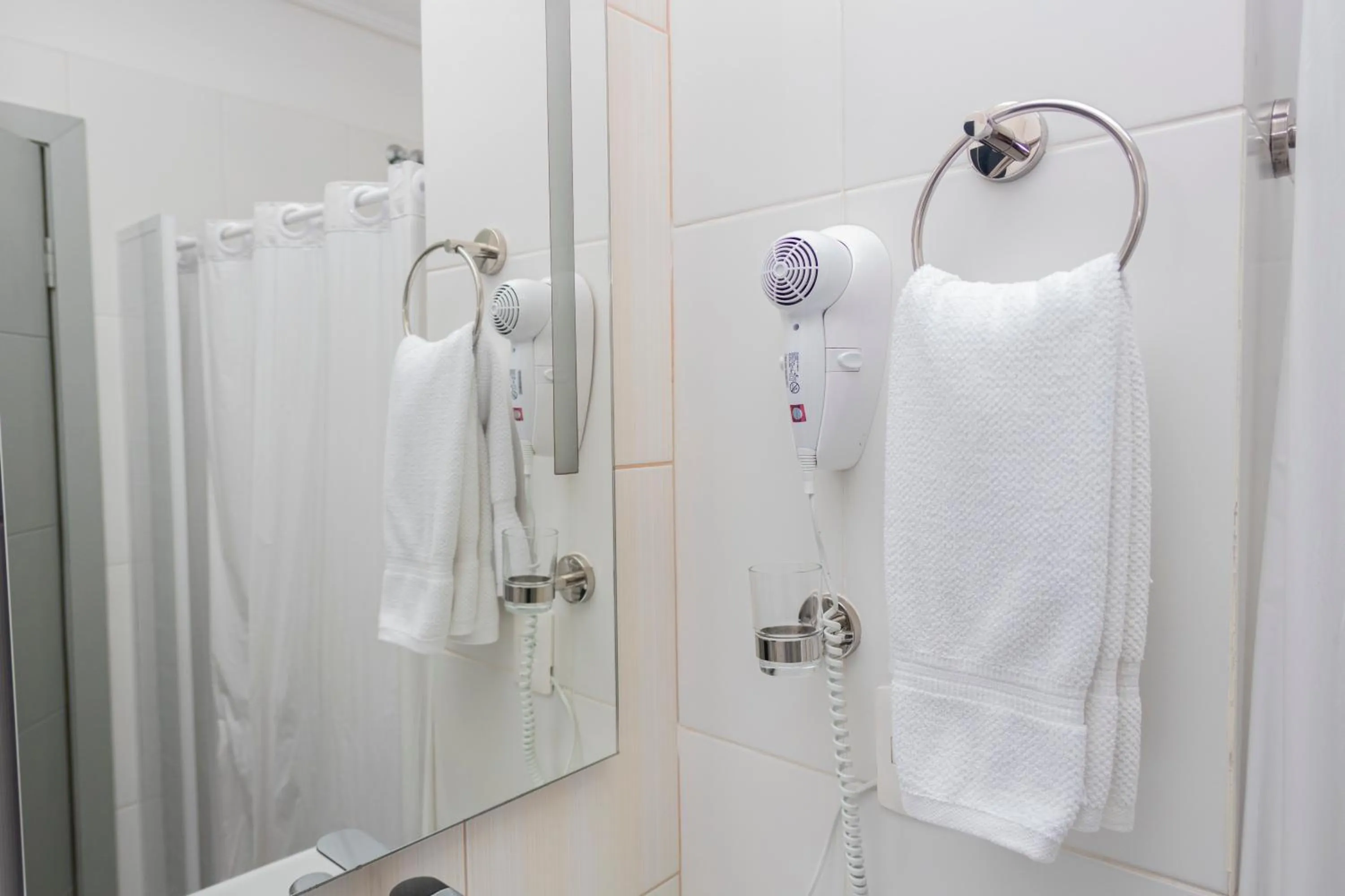 Bathroom in Nova Hotel