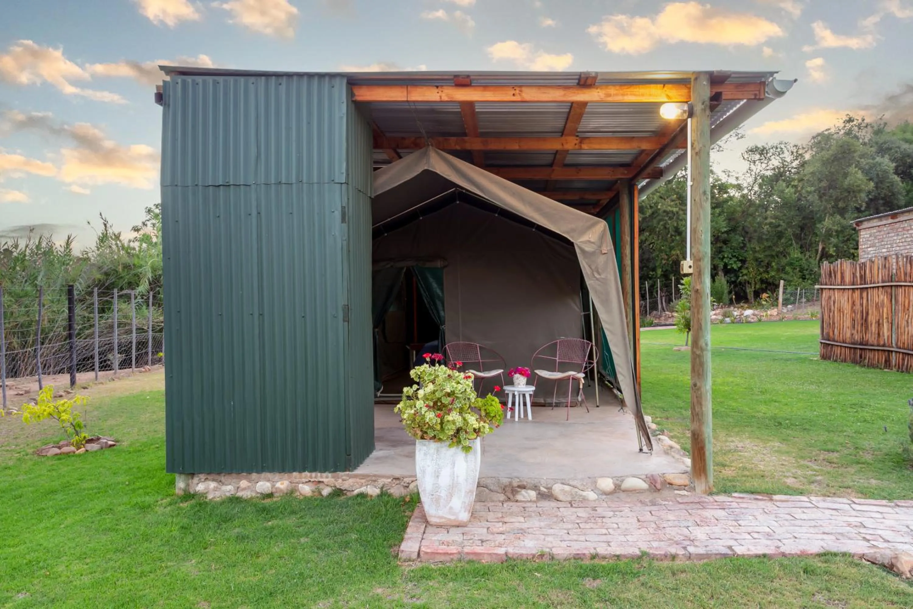 Property building in Die Fonteine Country Guesthouse and Glamping