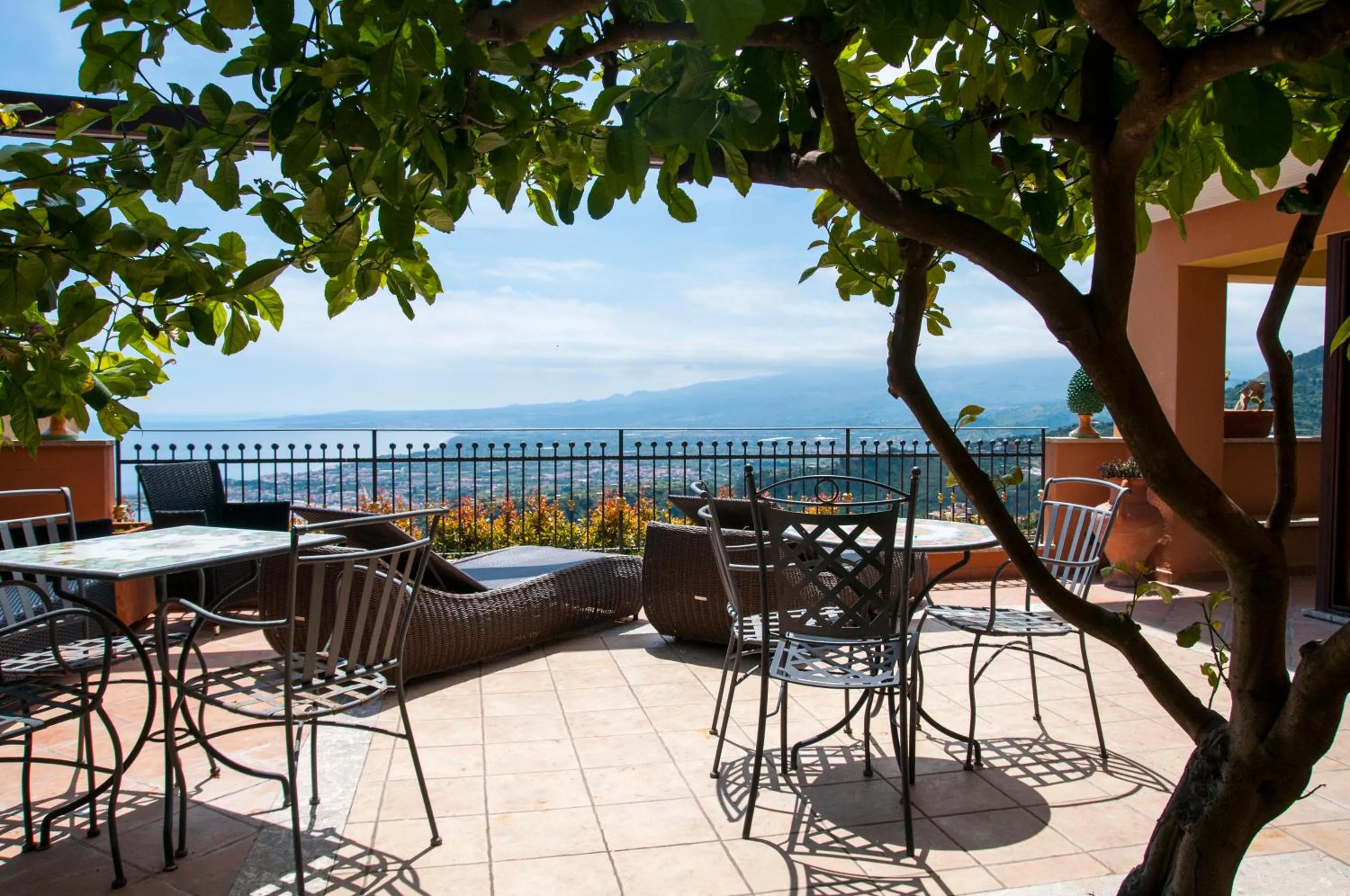 Balcony/Terrace in Villa Le Terrazze Charming Rooms
