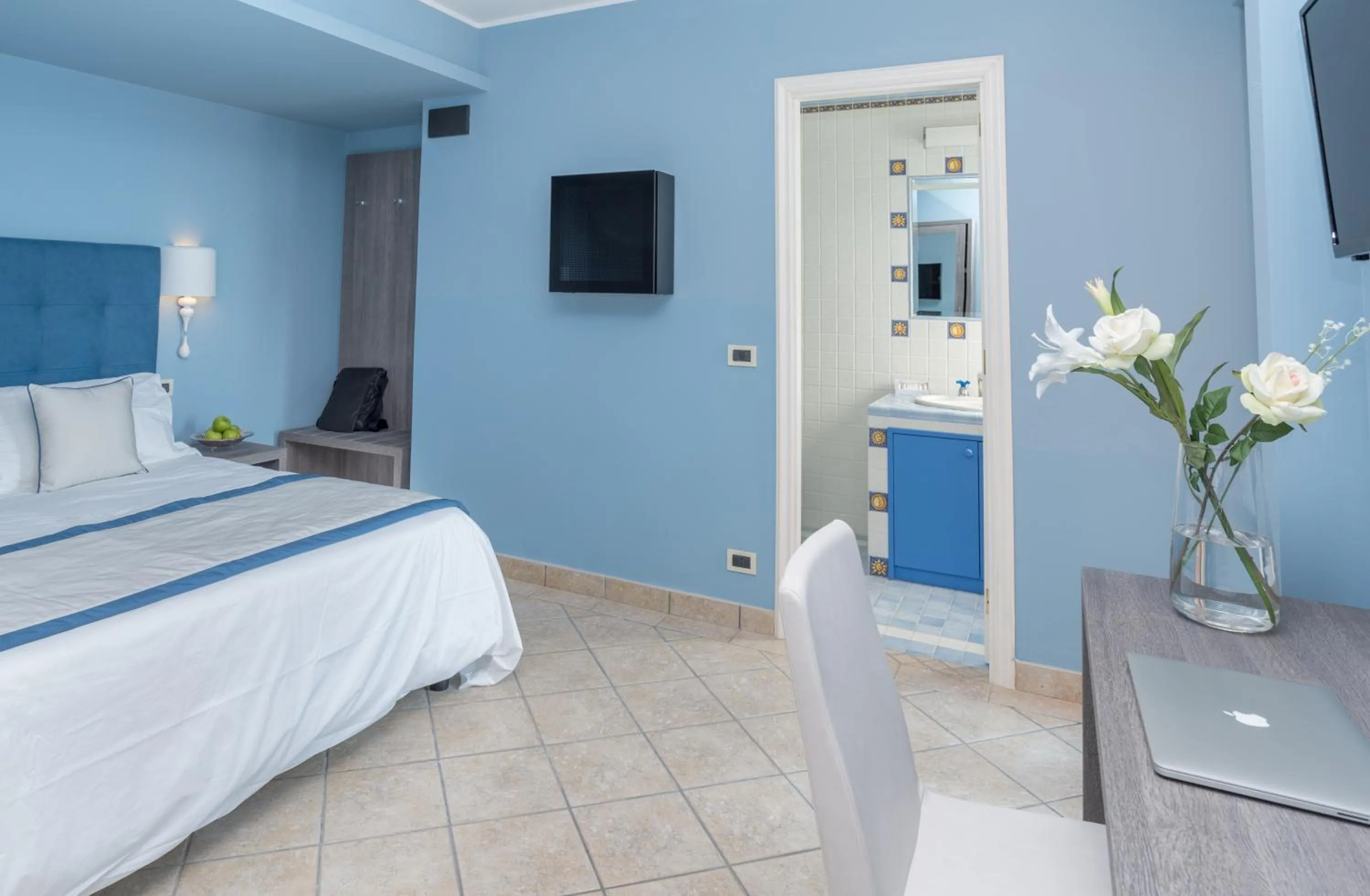 Photo of the whole room, Bed in Villa Le Terrazze Charming Rooms