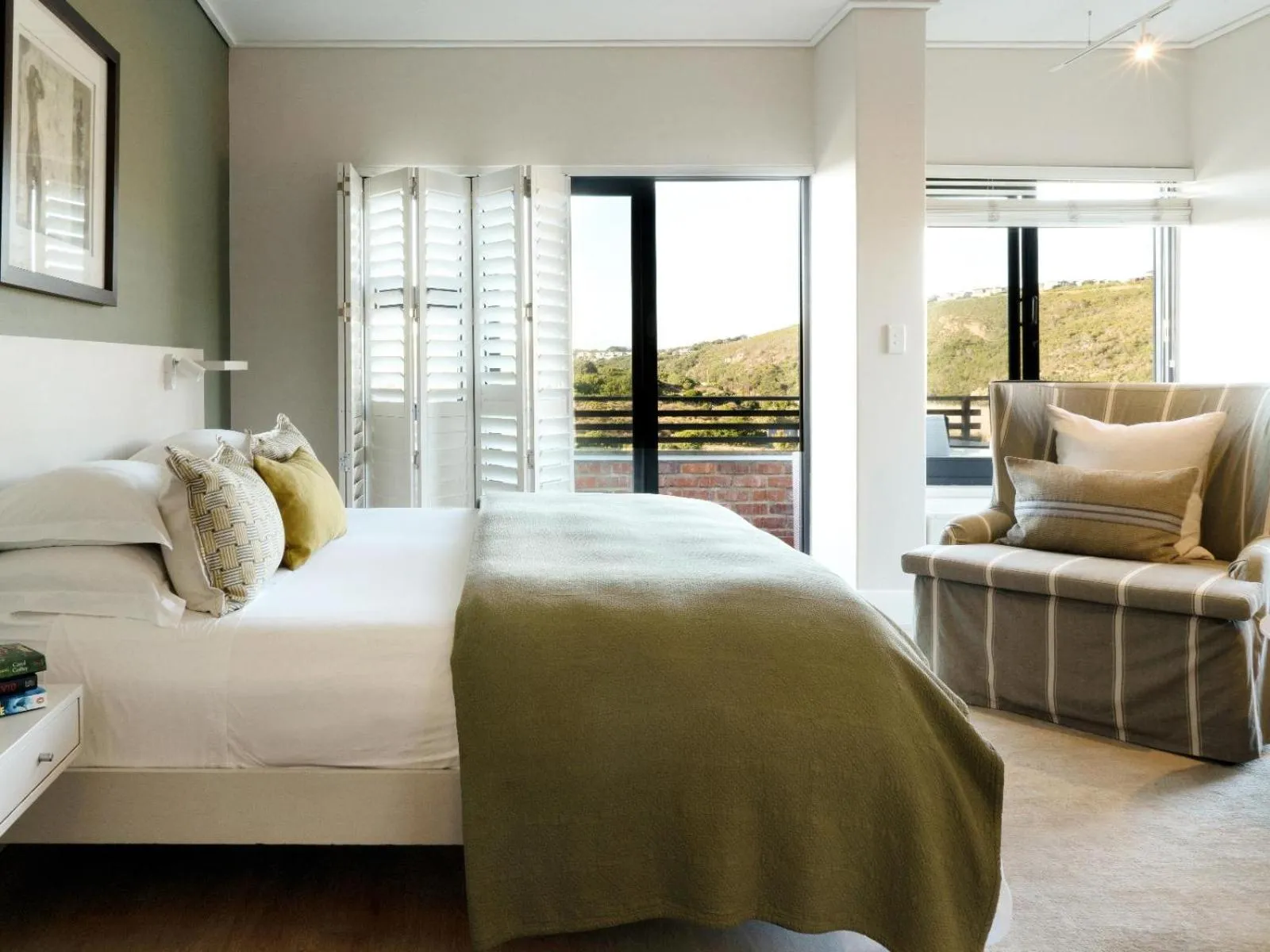 Photo of the whole room, Bed in Christiana Lodge