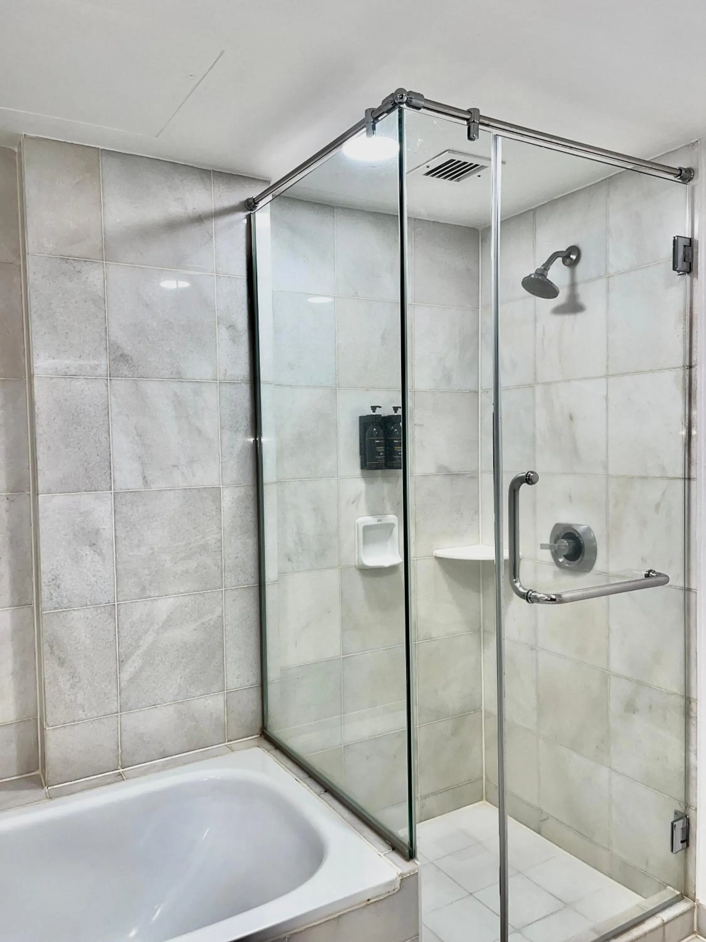 Bathroom in Sabah Hotel