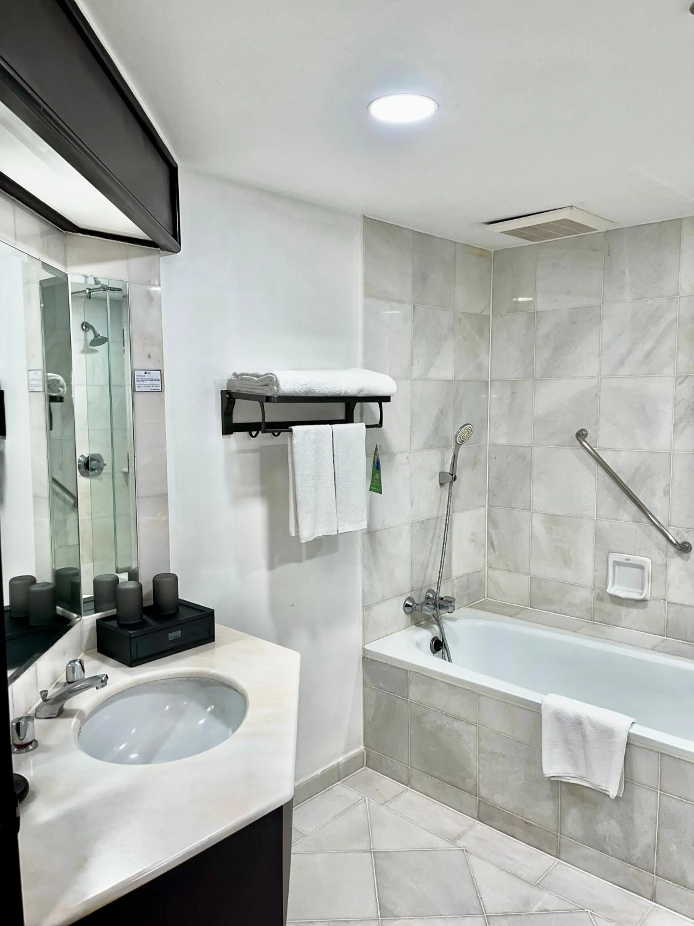 Bathroom in Sabah Hotel
