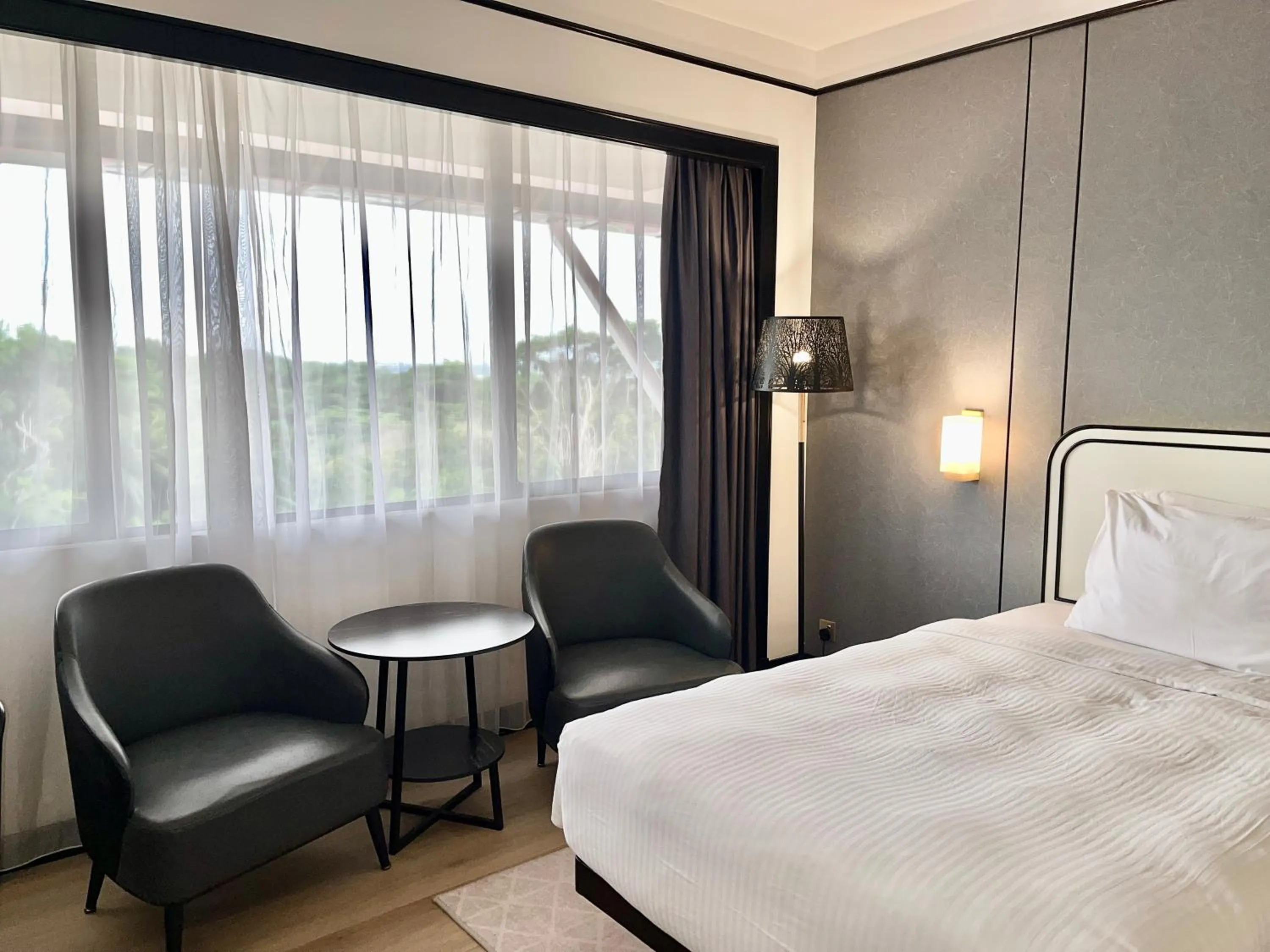 Bedroom, Bed in Sabah Hotel