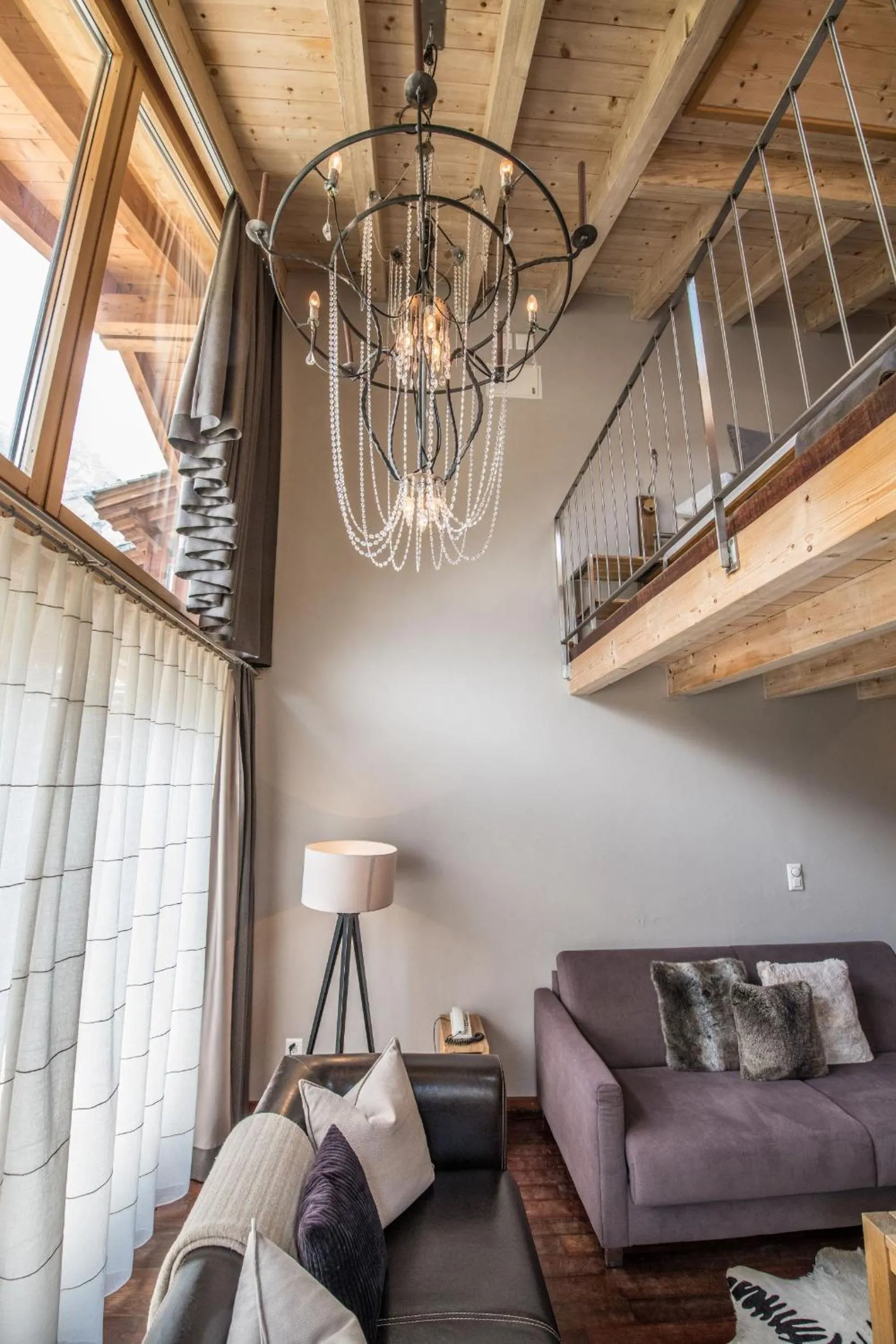 Decorative detail, Bed in Alpenlodge