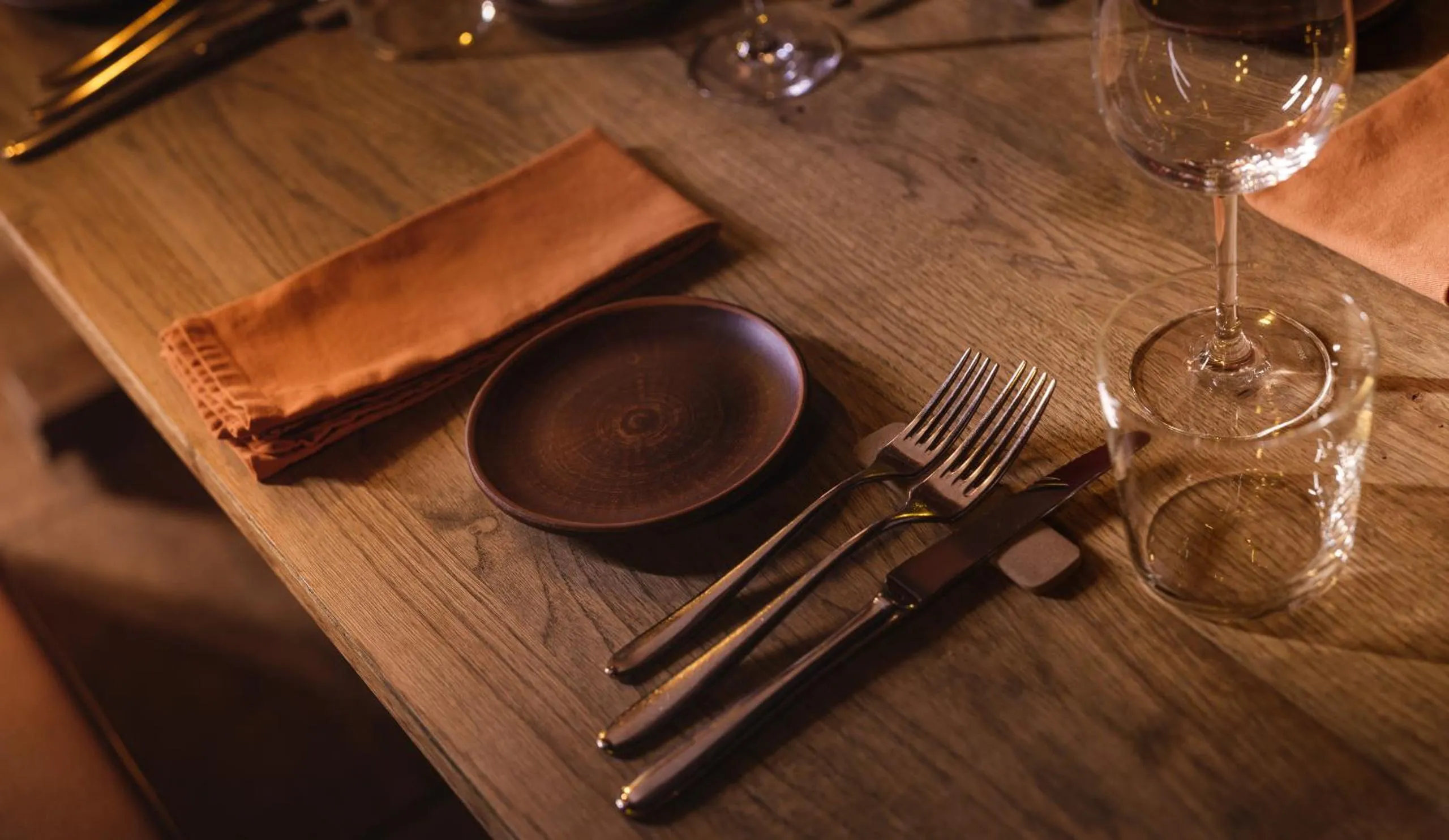 Restaurant/places to eat in the rex