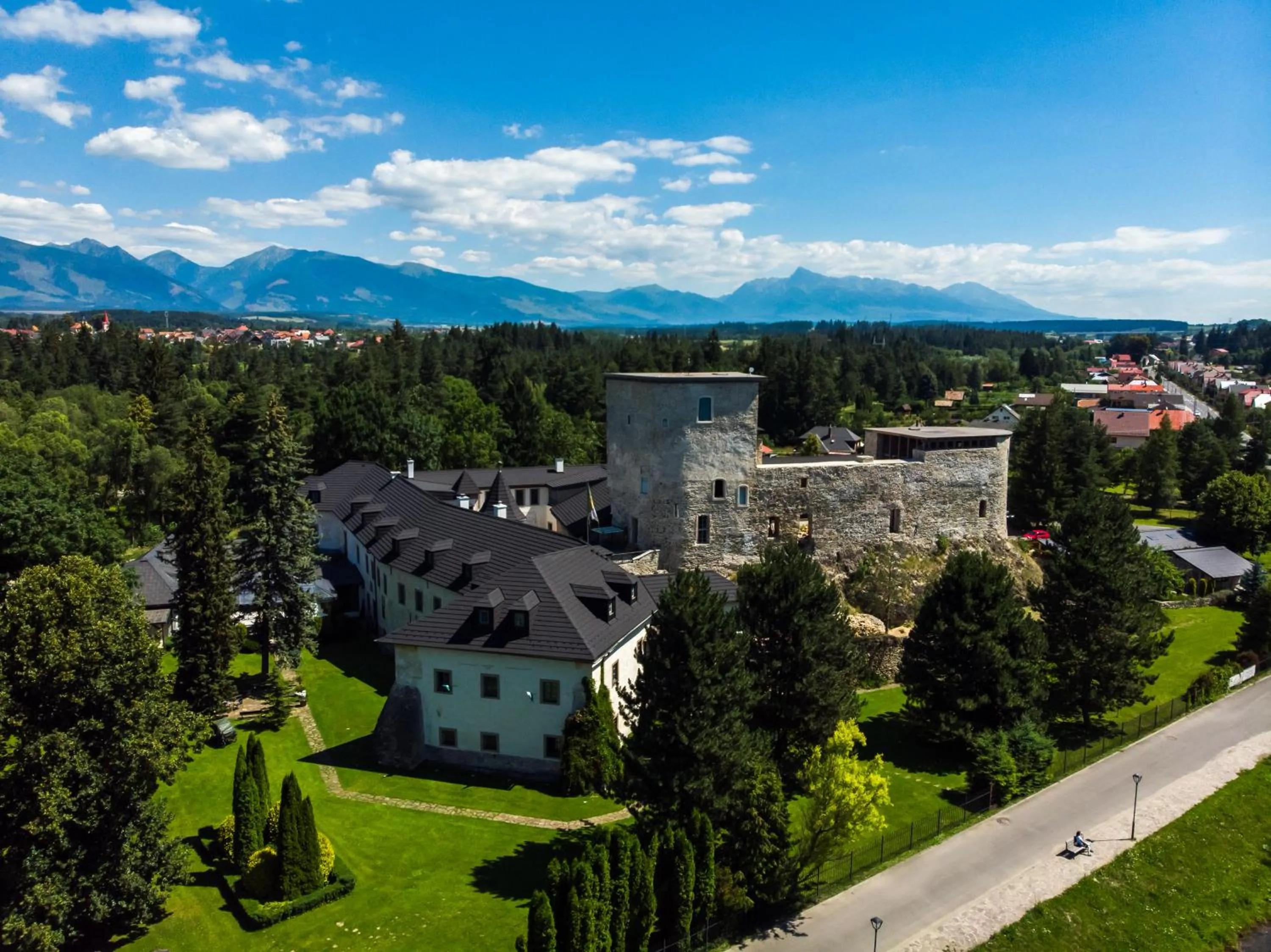 Property building in Chateau GrandCastle