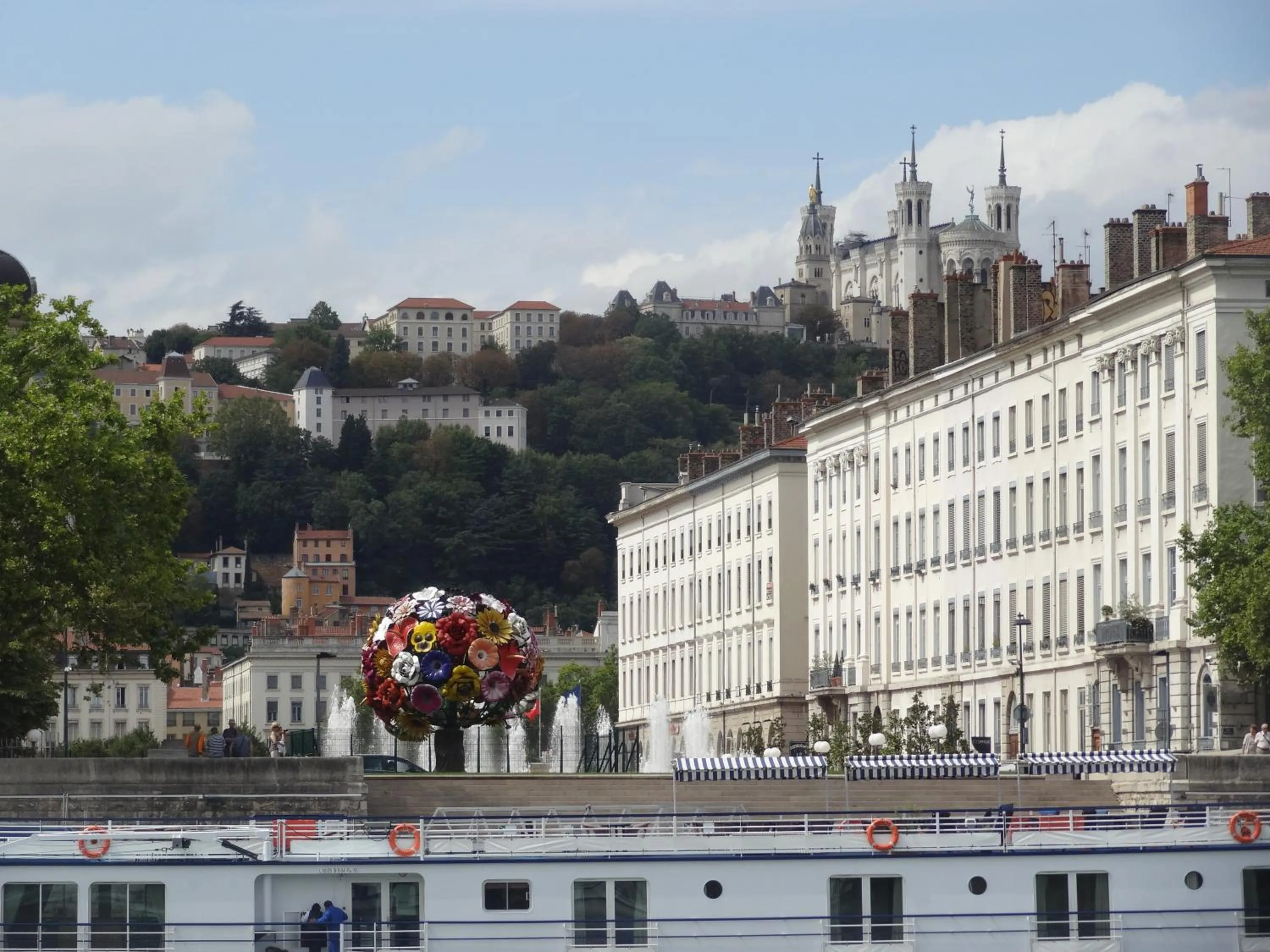 Nearby landmark in Residence Avy Baudelaire - Lyon Bellecour