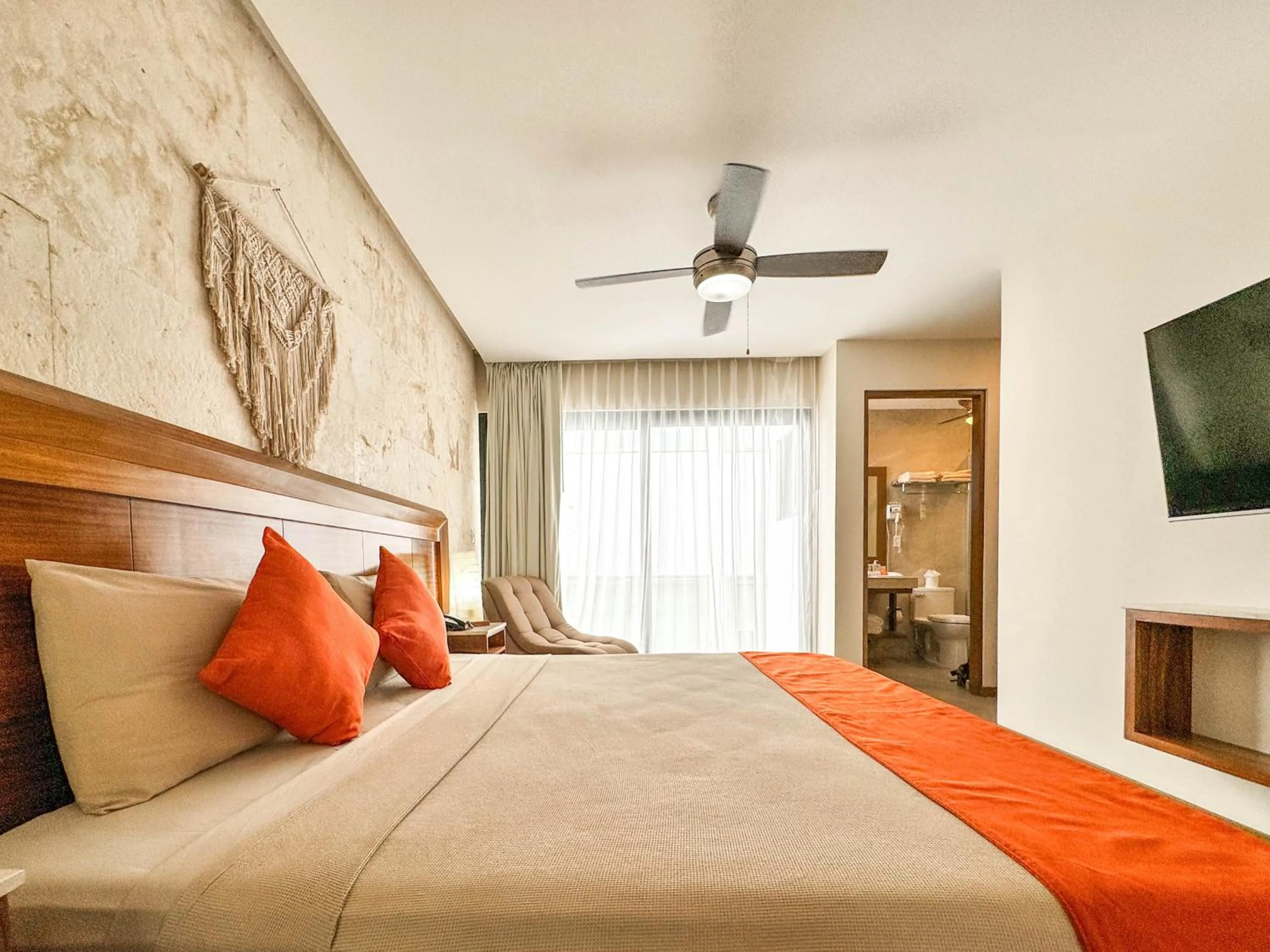 Bedroom, Bed in Grand Fifty Suites