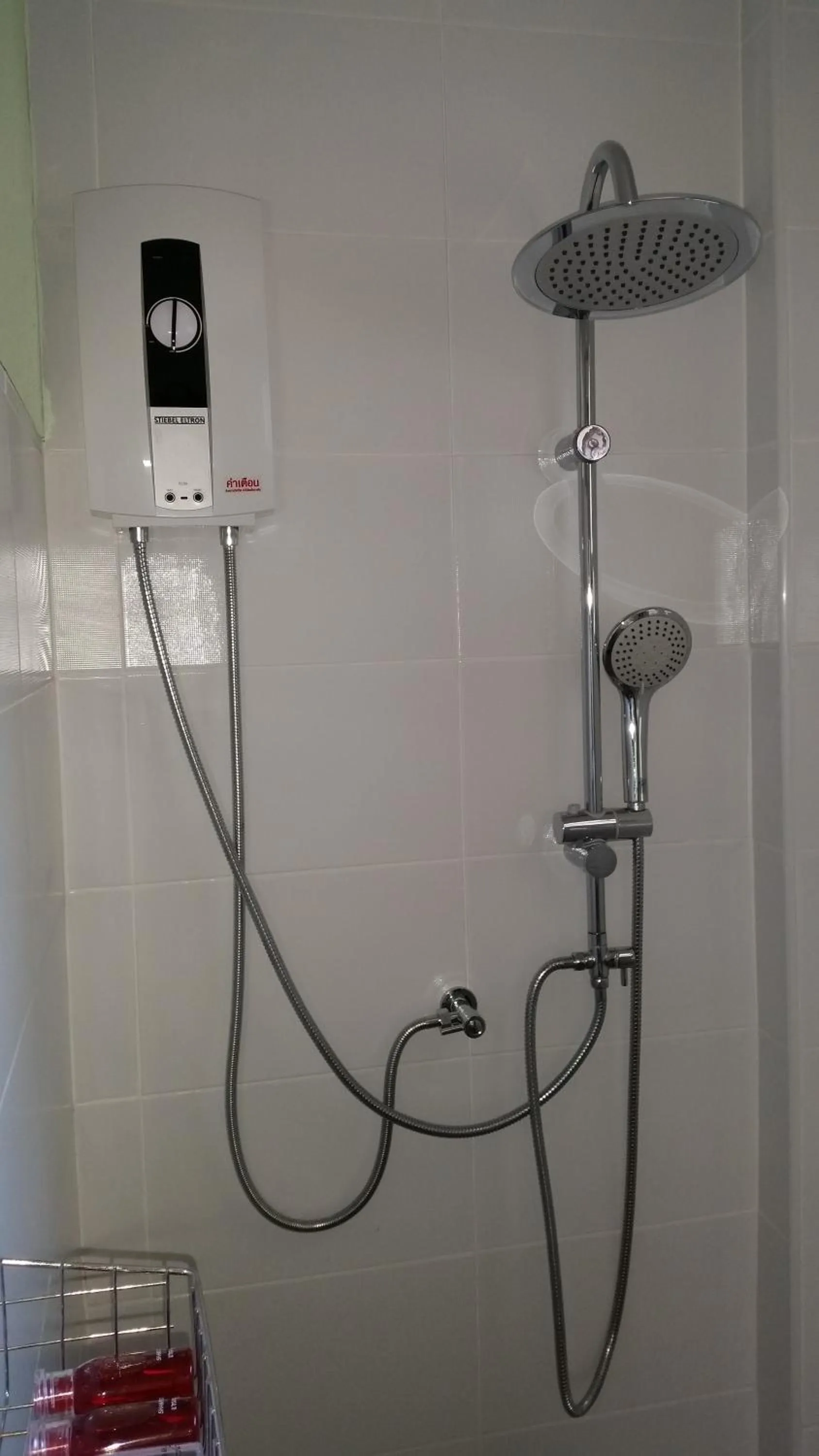 Shower in Longan Tree