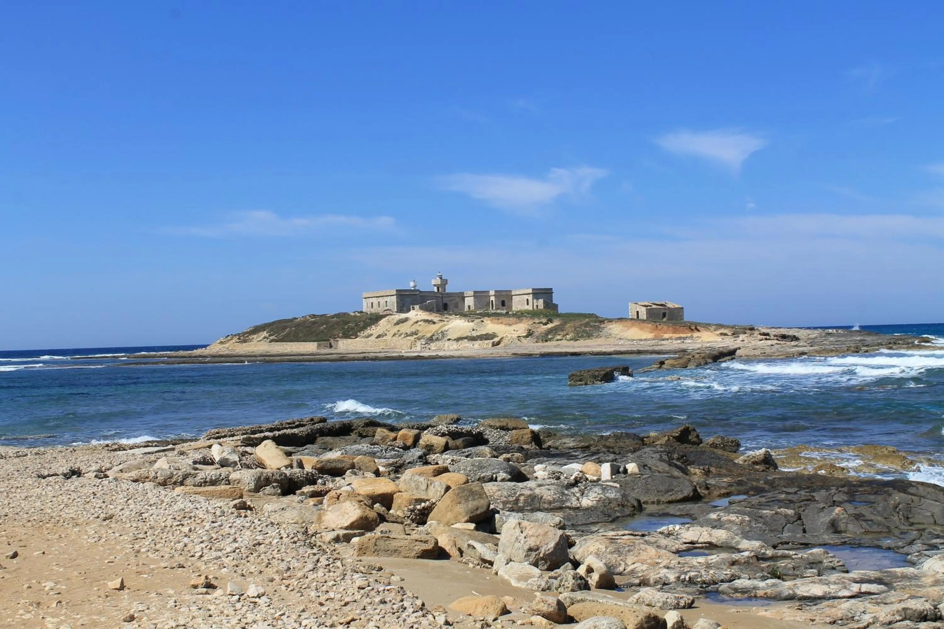 Nearby landmark in Le lumie