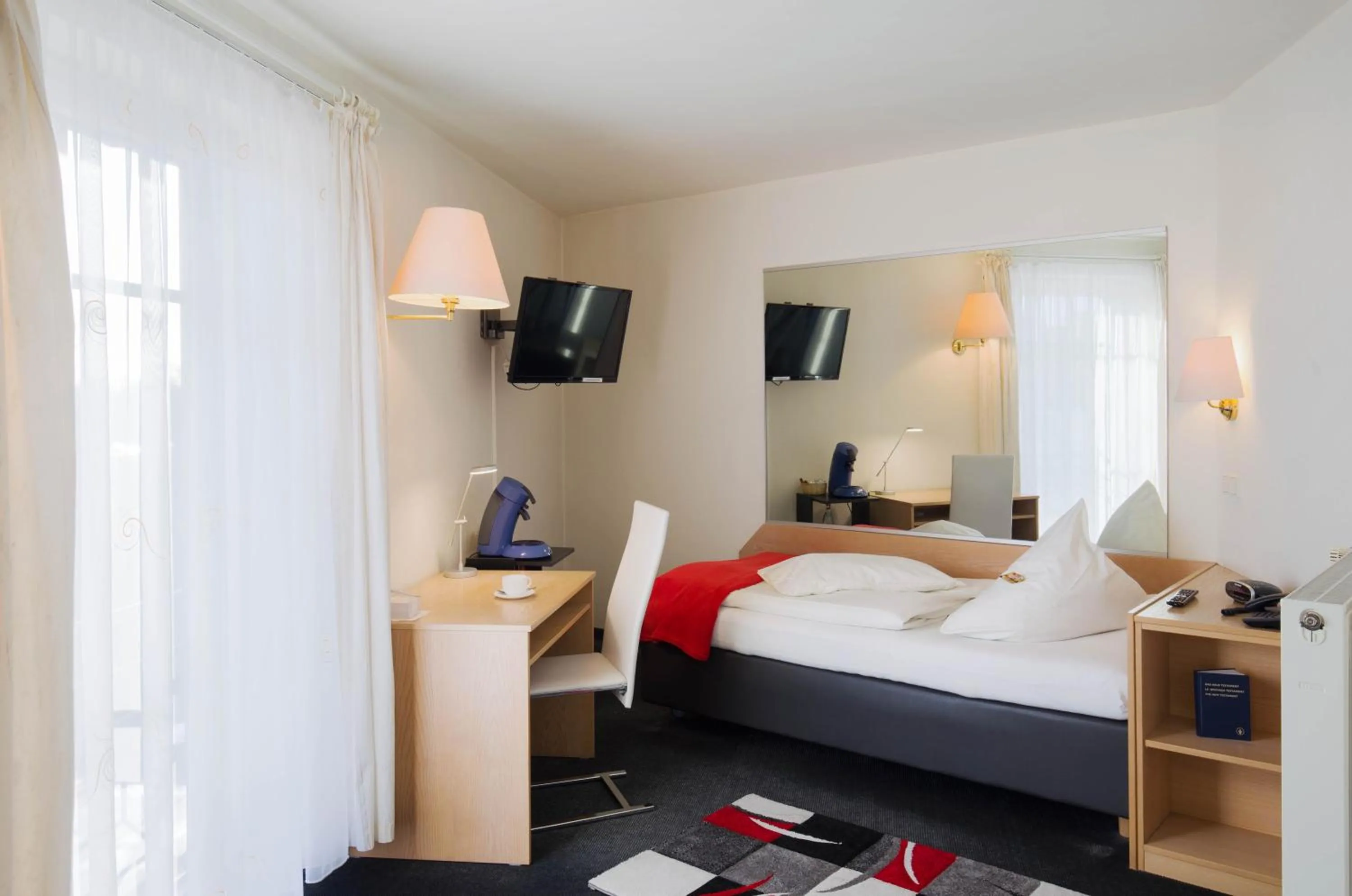 Bed in Hotel Moerser Hof