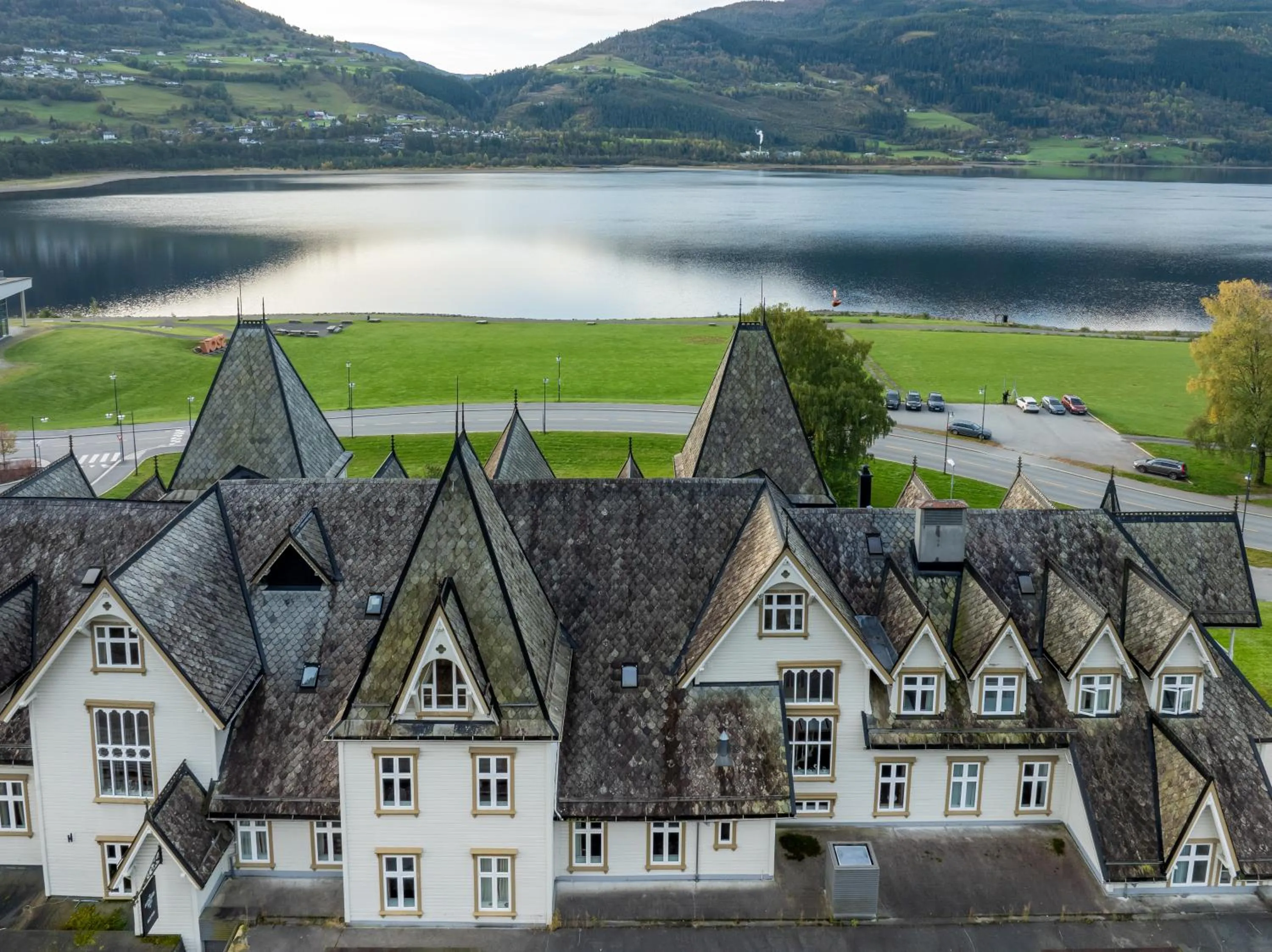 Property building in Fleischer's Hotel