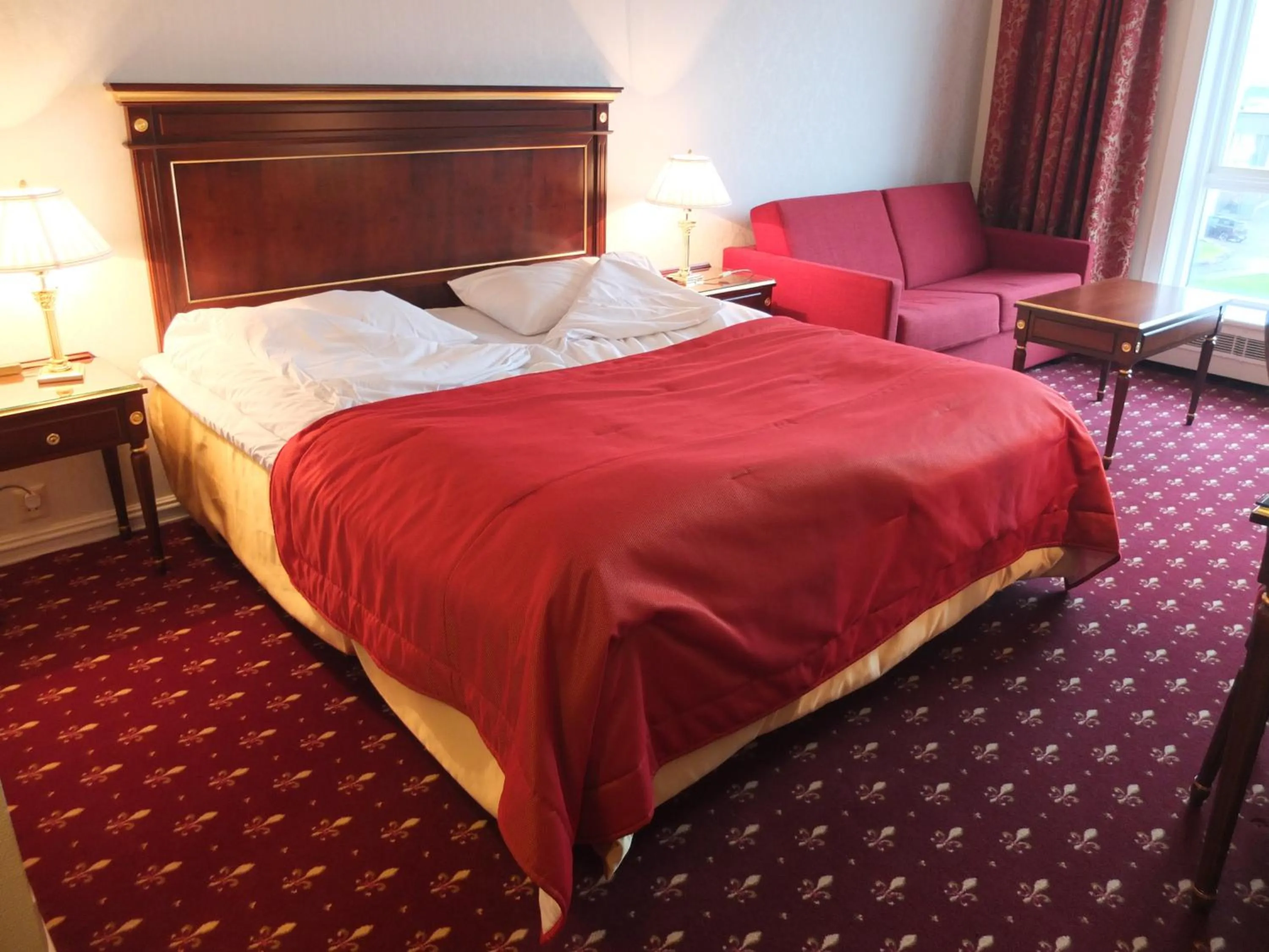 Bed in Fleischer's Hotel