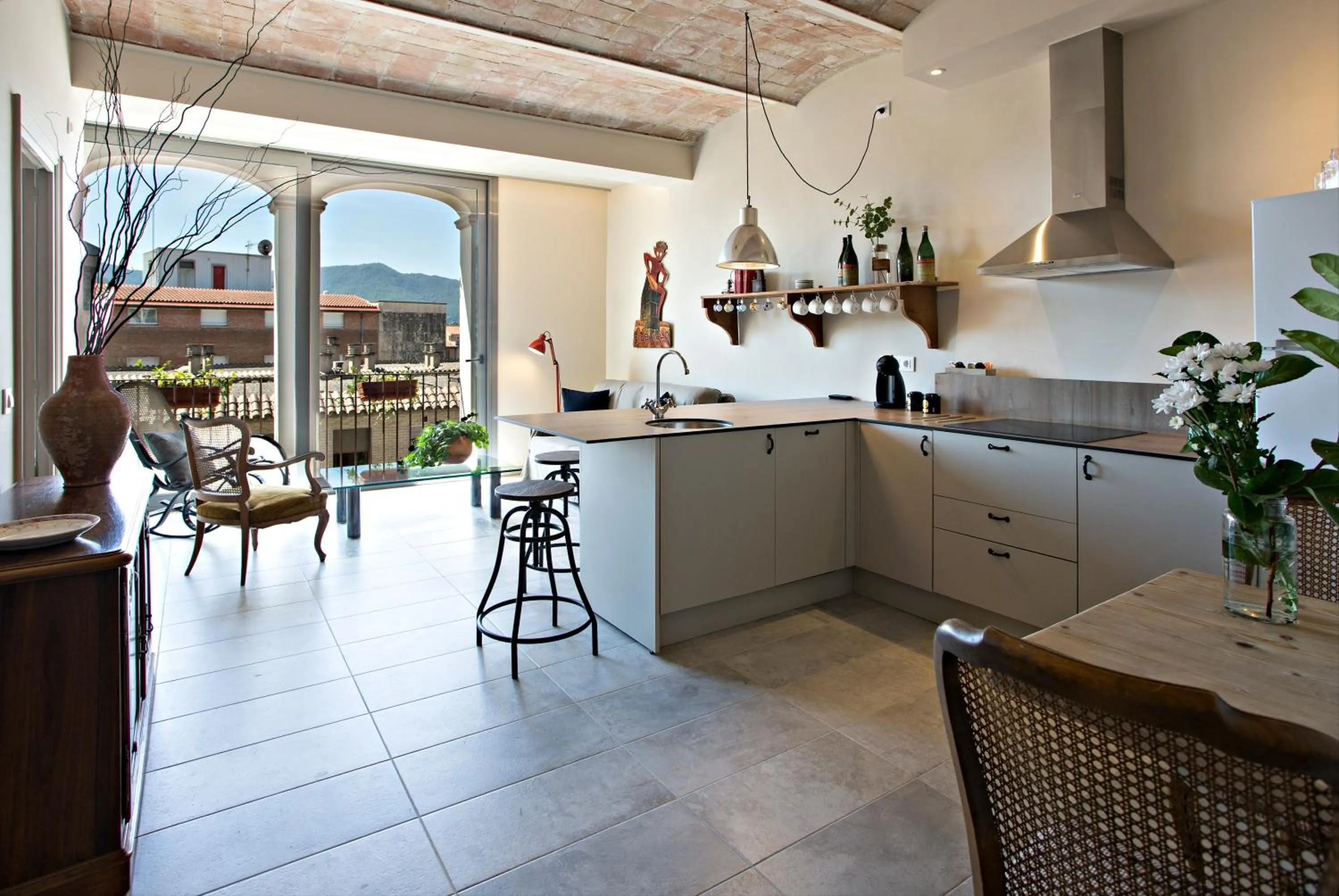 Kitchen or kitchenette in El Jardinet de Sant Esteve