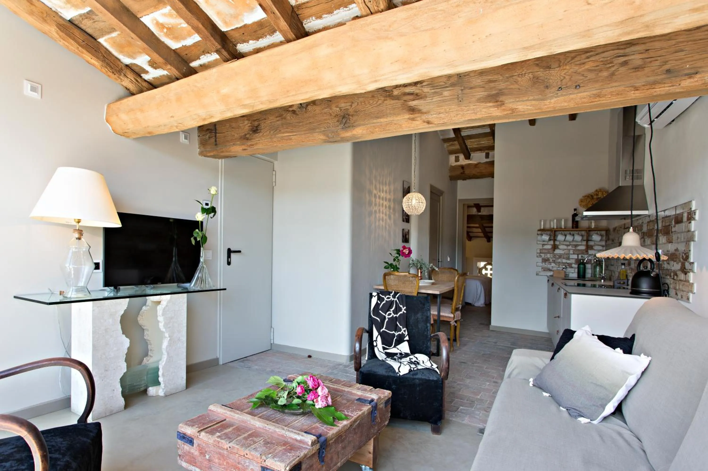 Kitchen or kitchenette in El Jardinet de Sant Esteve