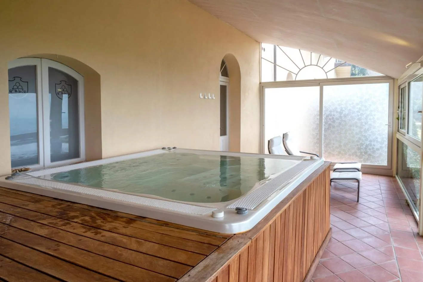 Hot Tub in Hotel Monteconero