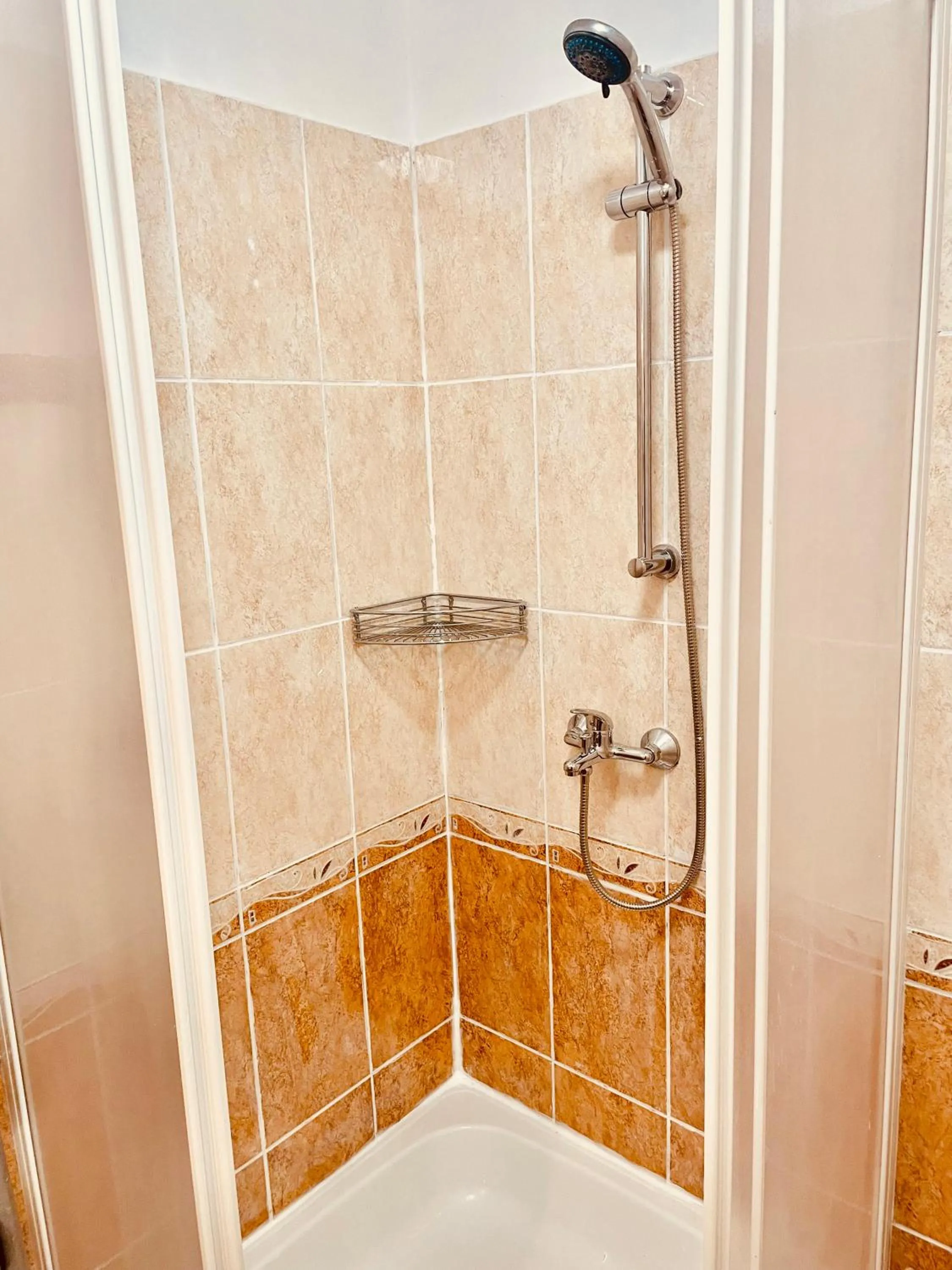 Shower in Villa Lux