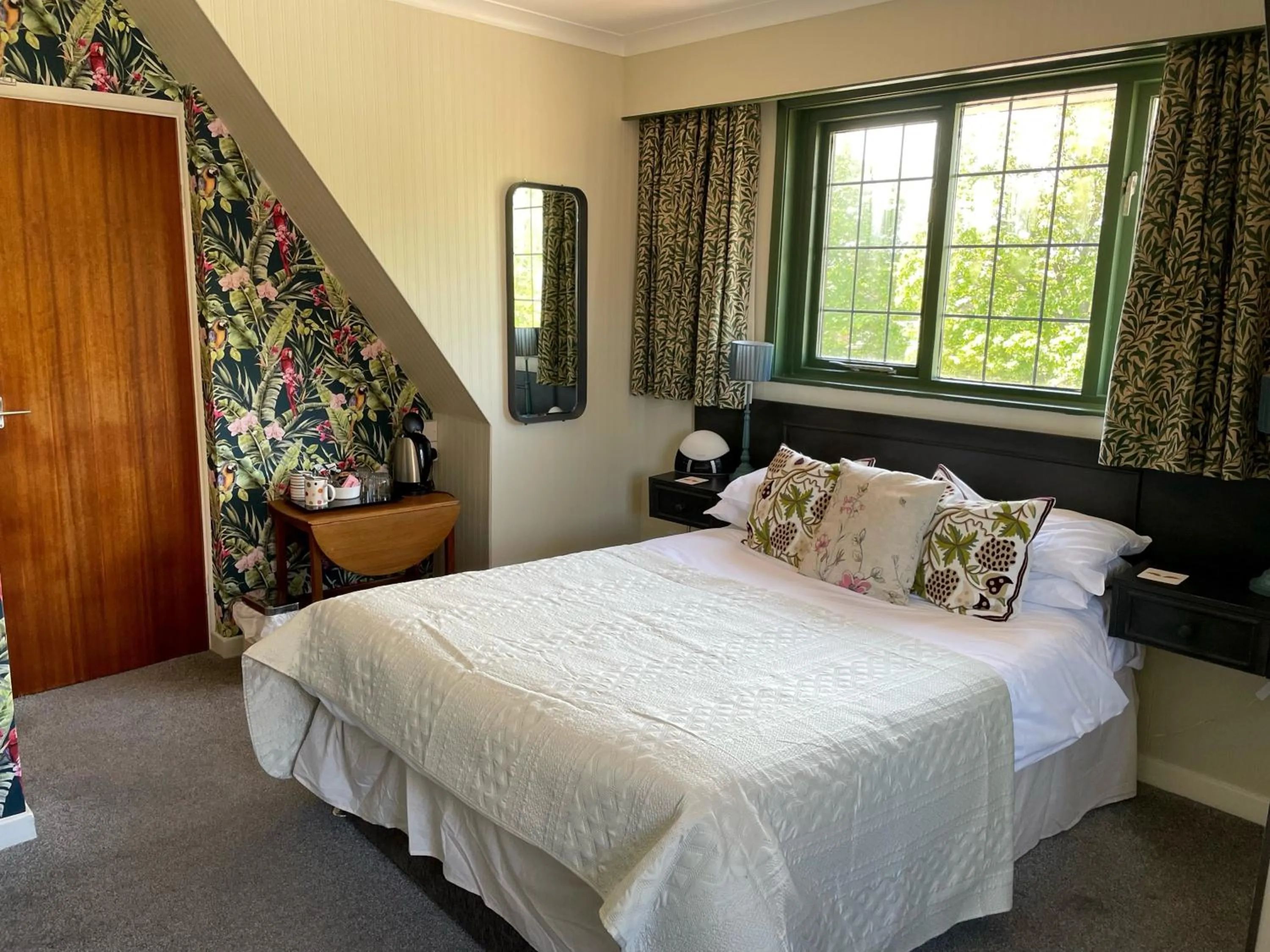 Bedroom, Bed in Knights Court