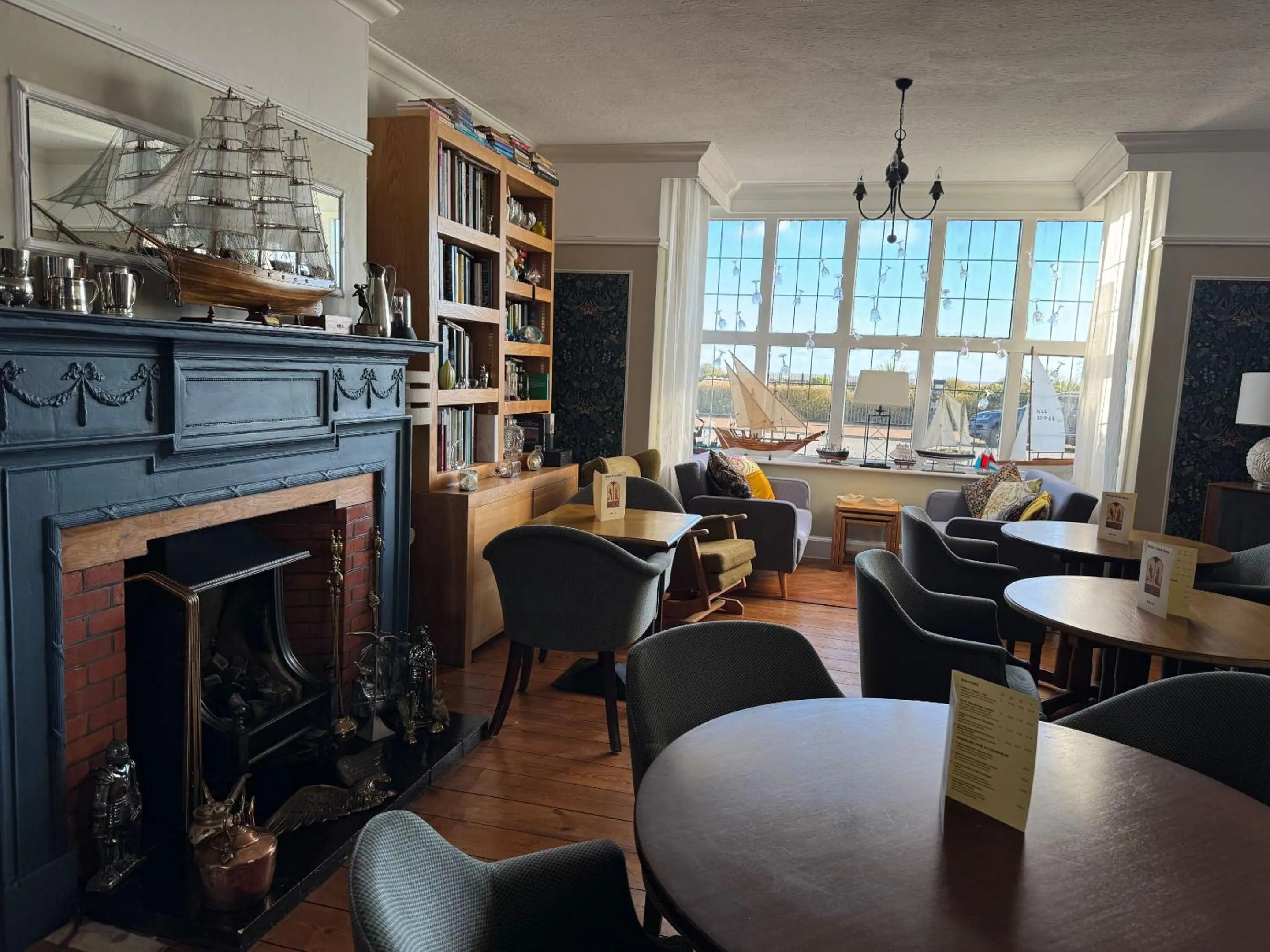 Lounge or bar in Knights Court