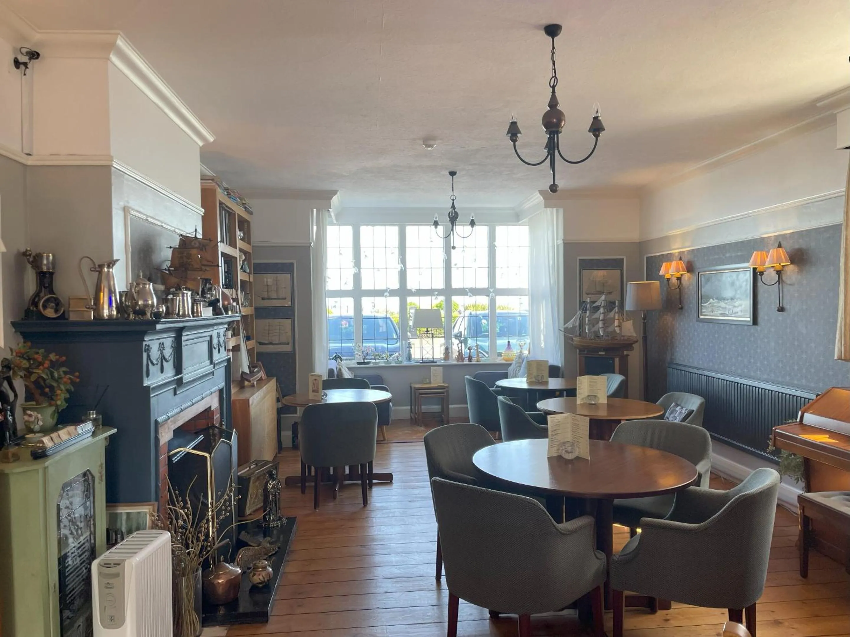 Lounge or bar in Knights Court