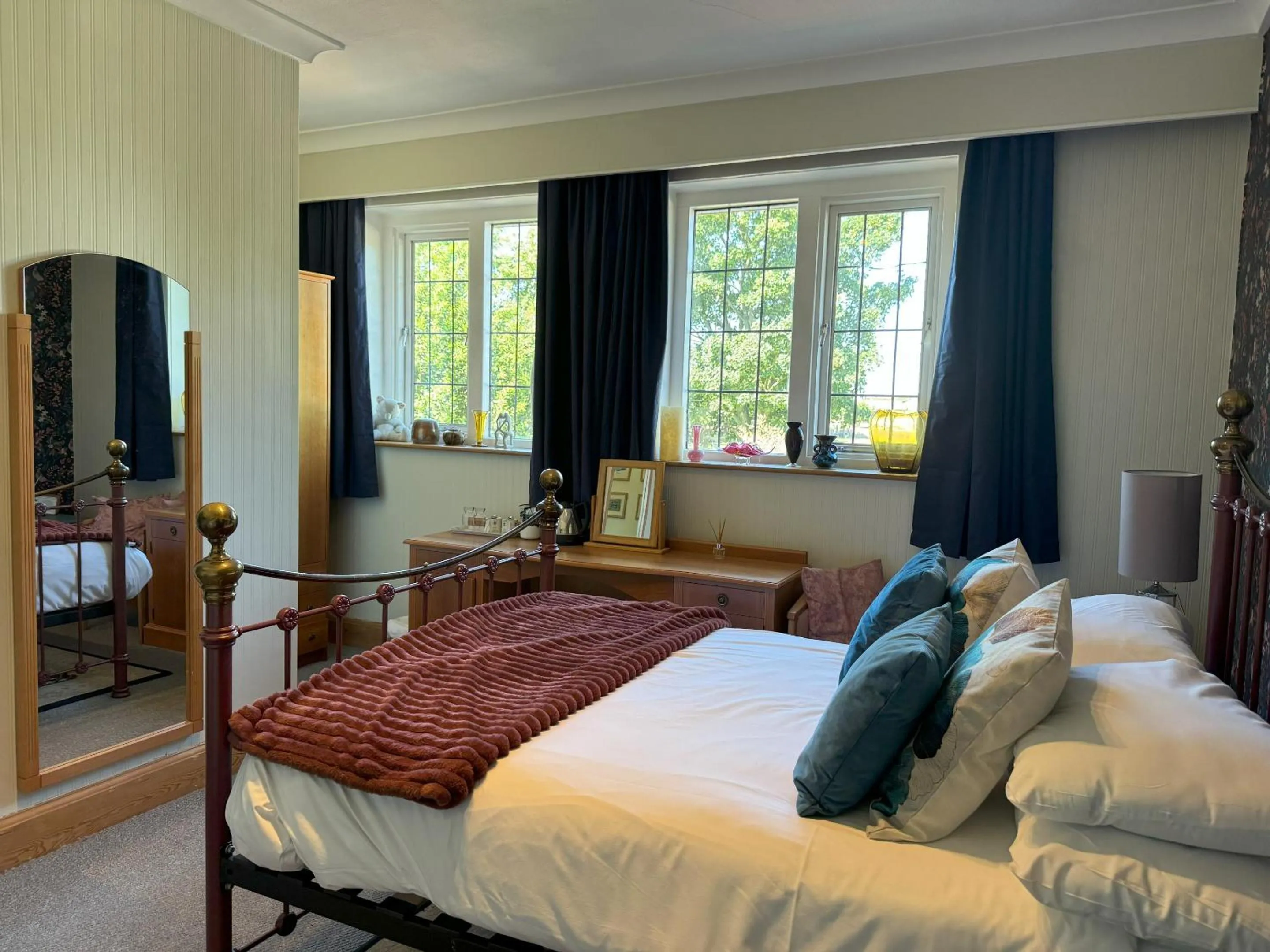 Bedroom, Bed in Knights Court