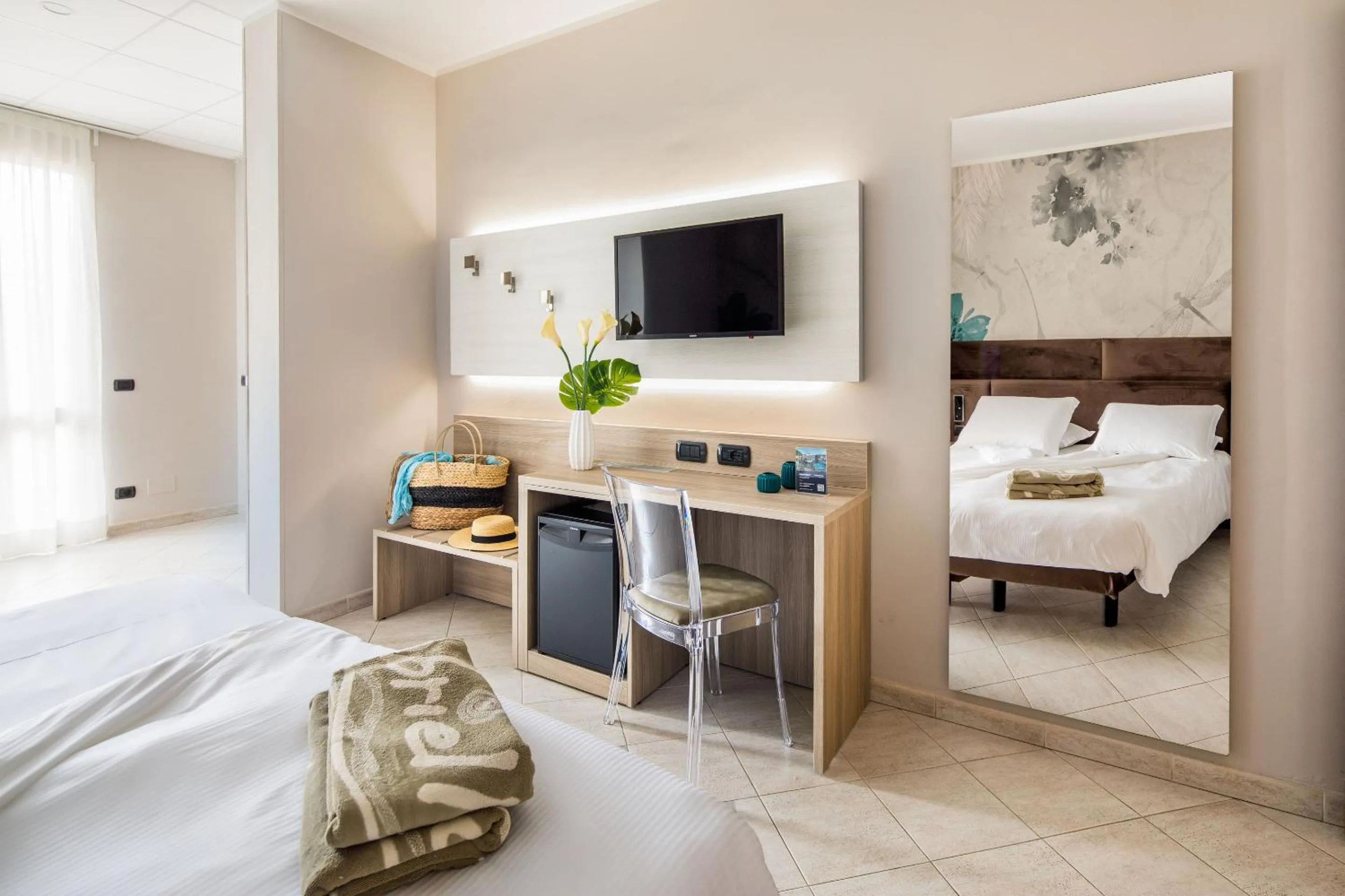 TV and multimedia, Bed in Hotel Gabriella