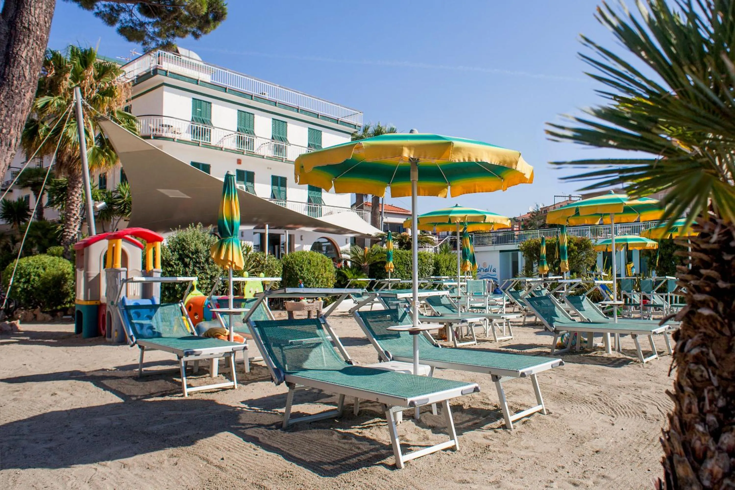 sunbed in Hotel Gabriella