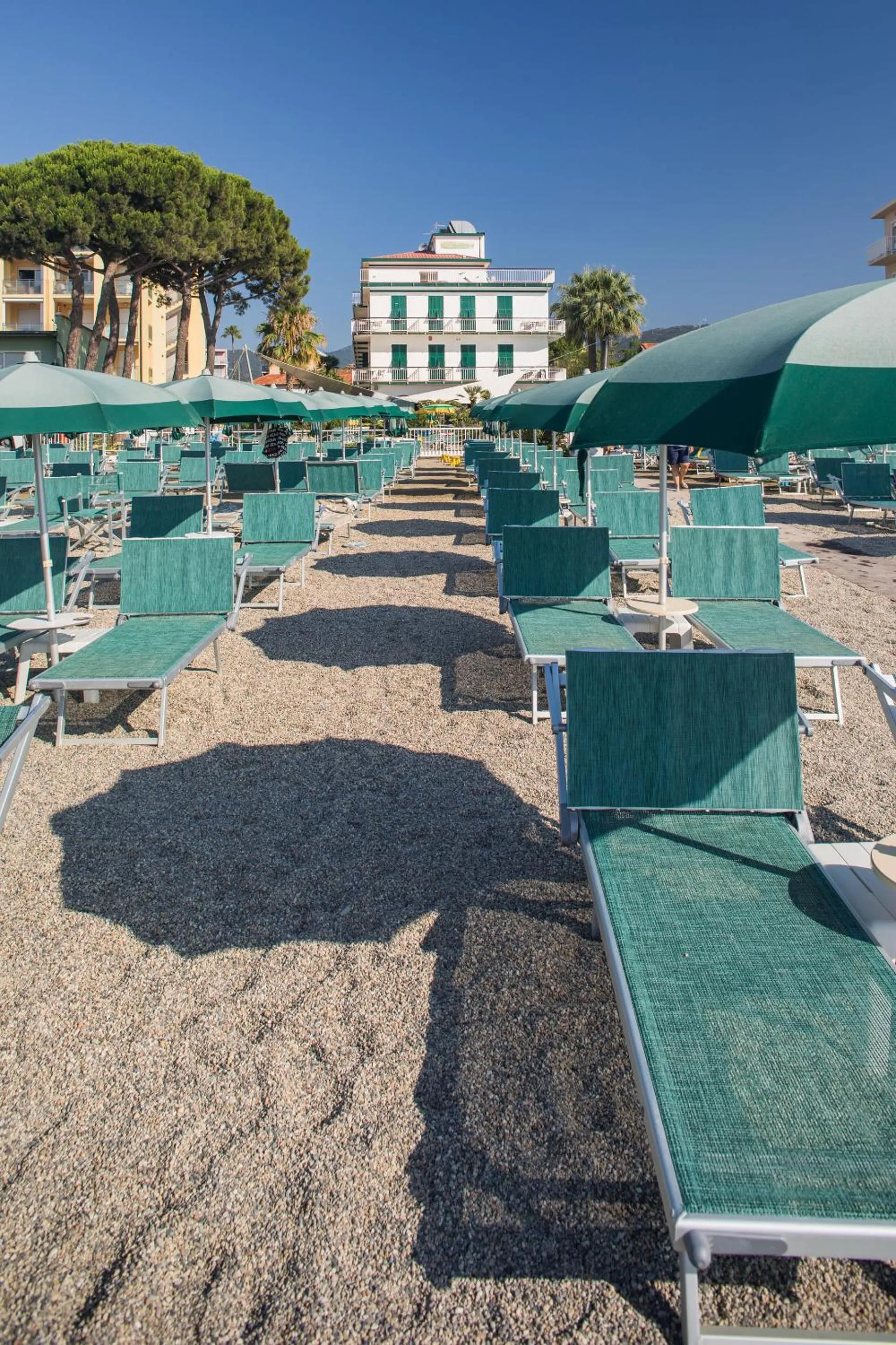 sunbed in Hotel Gabriella