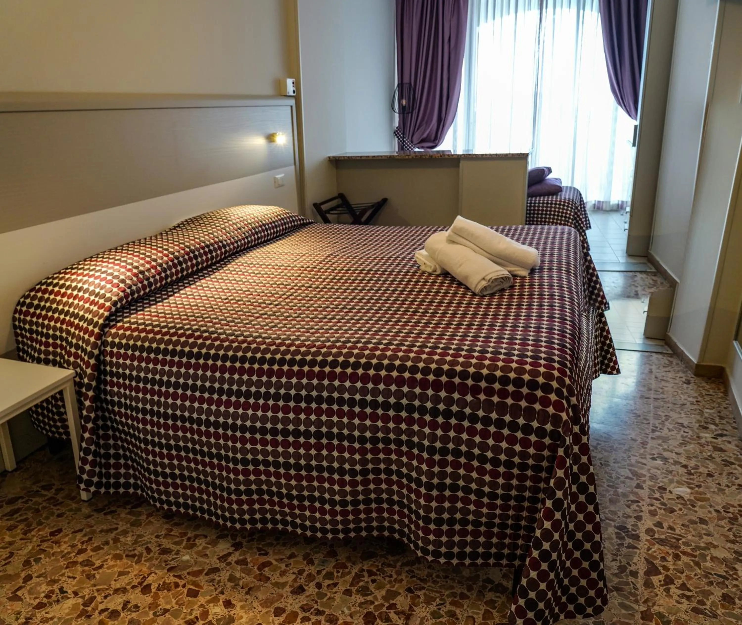 Balcony/Terrace, Bed in Hotel Bellavista