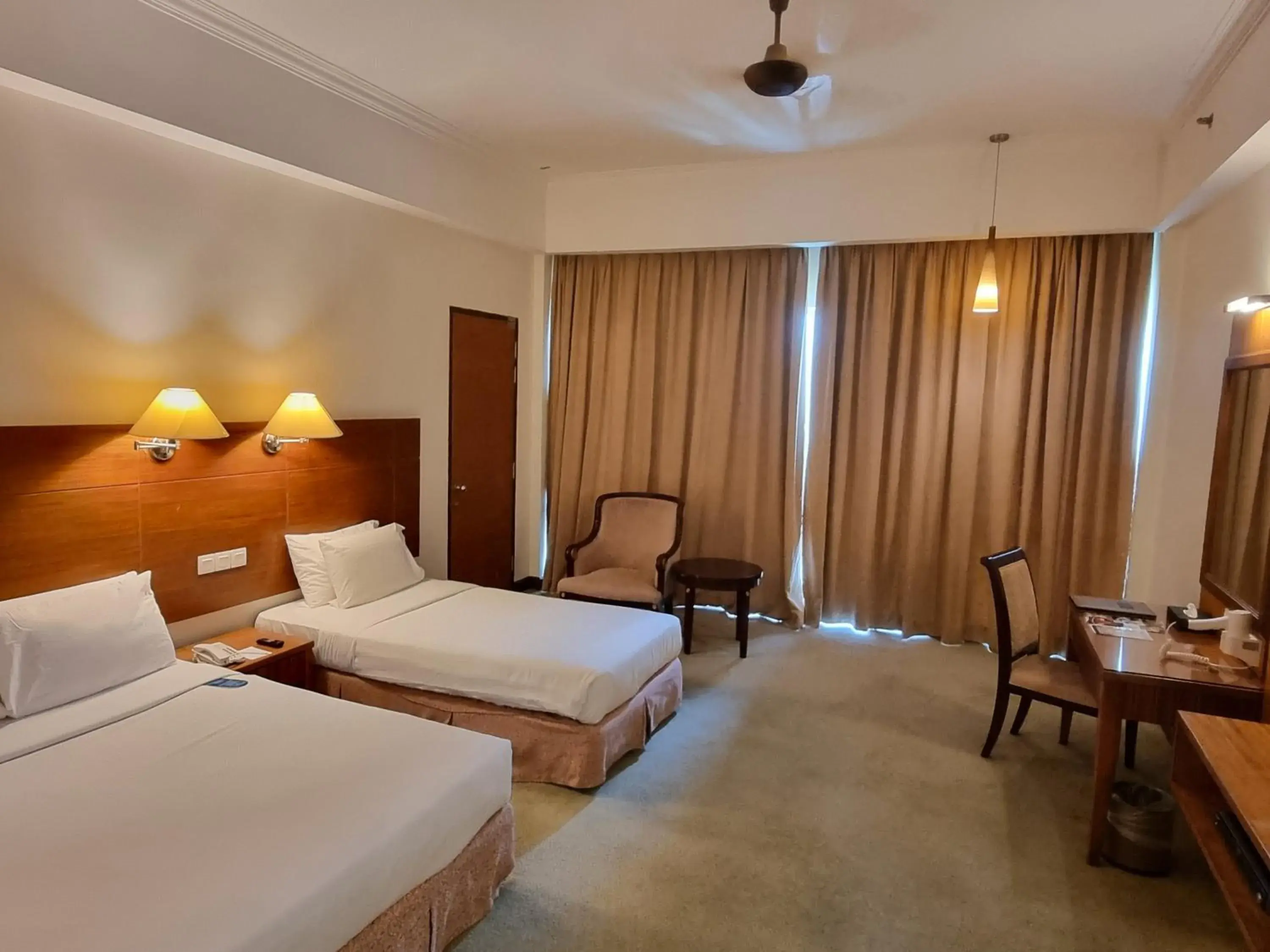 Deluxe Triple Room in Heritage Hotel Cameron Highlands Deluxe Triple Room in Heritage Hotel Cameron Highlands