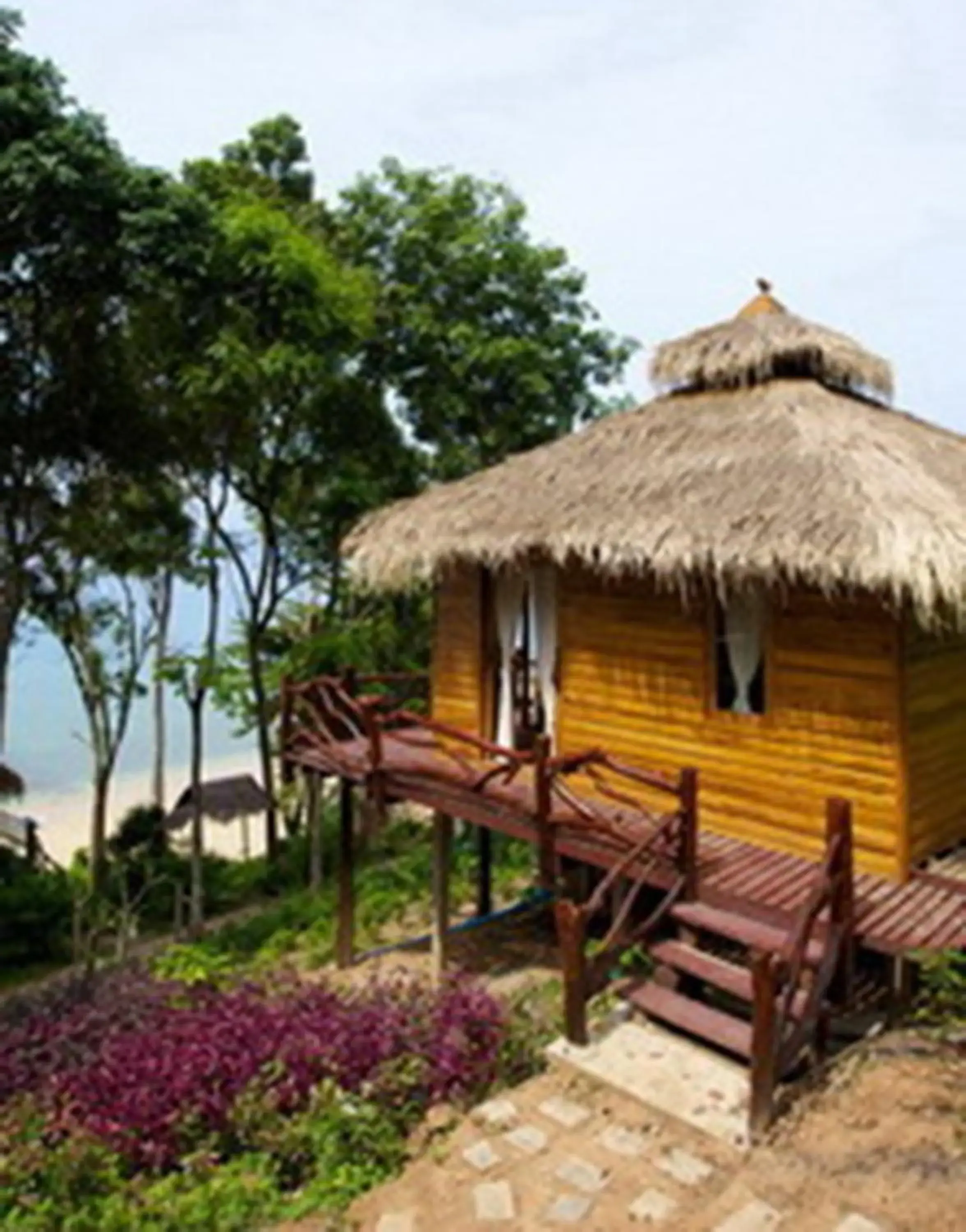 Seaview Teakwood House in Koh Jum Resort Seaview Teakwood House in Koh Jum Resort
